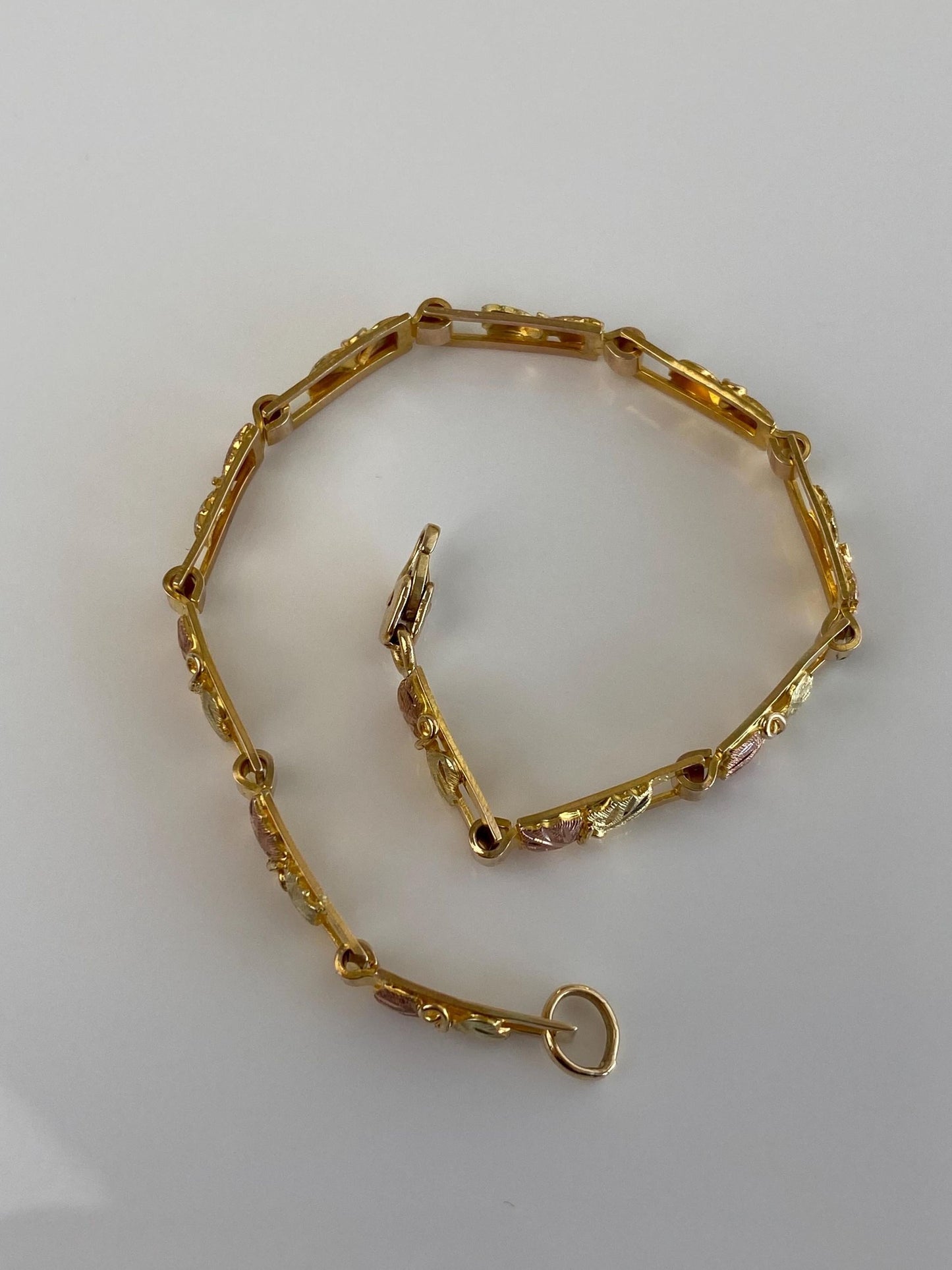 Vintage Solid 10k Black Hills Gold Leaves Link Bracelet - 7 inches