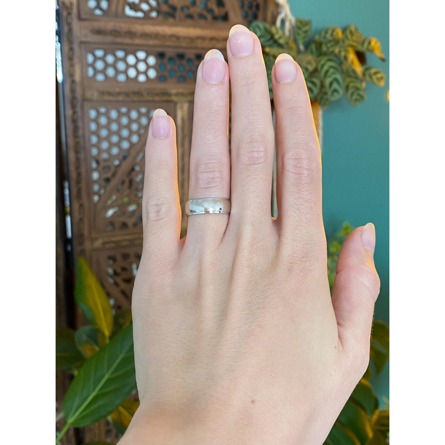 Vintage Solid 14k White Gold Ring Band - Size 5.75