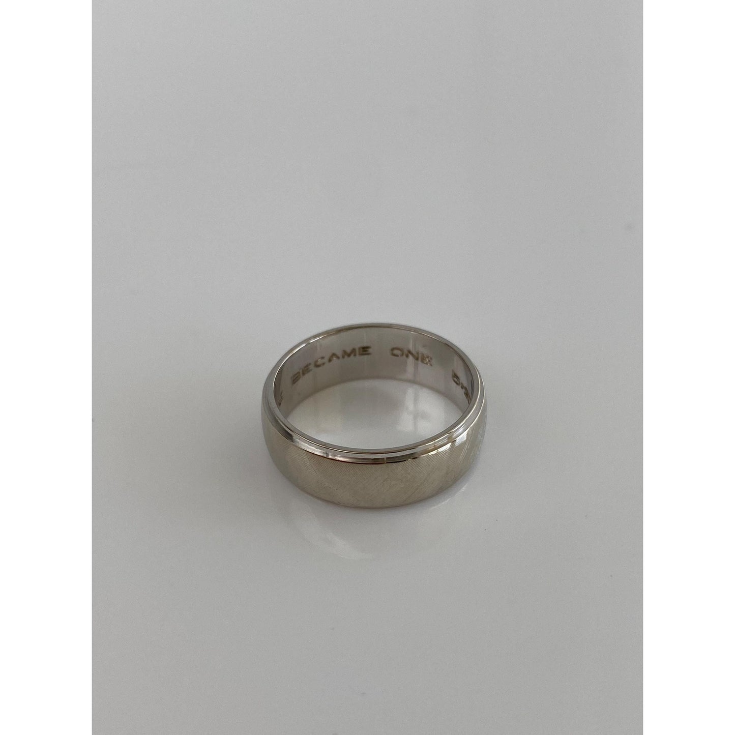 Vintage Solid 14k White Gold Ring Band - Size 5.75