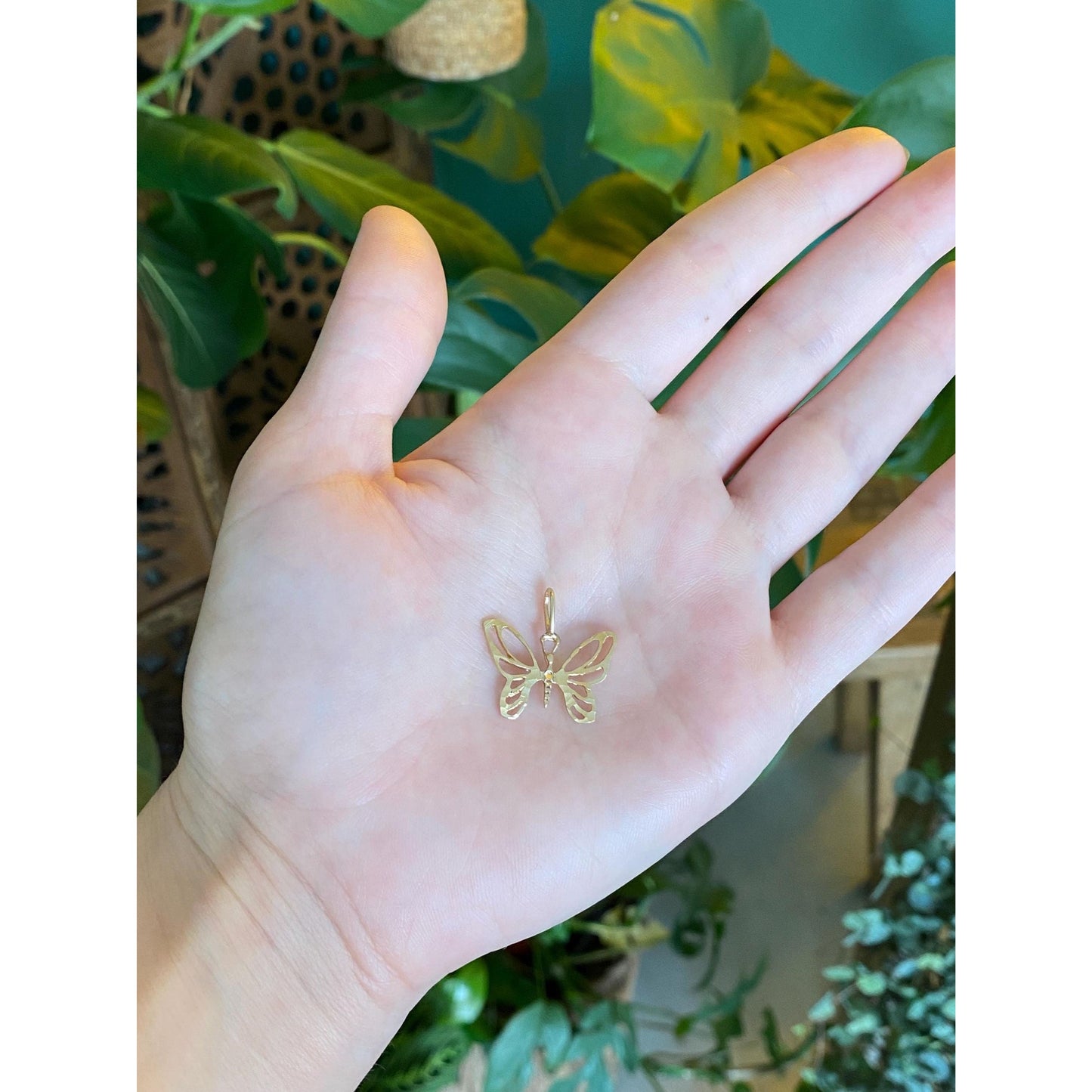 Vintage Solid 14k Yellow Gold Diamond Cut Butterfly Charm