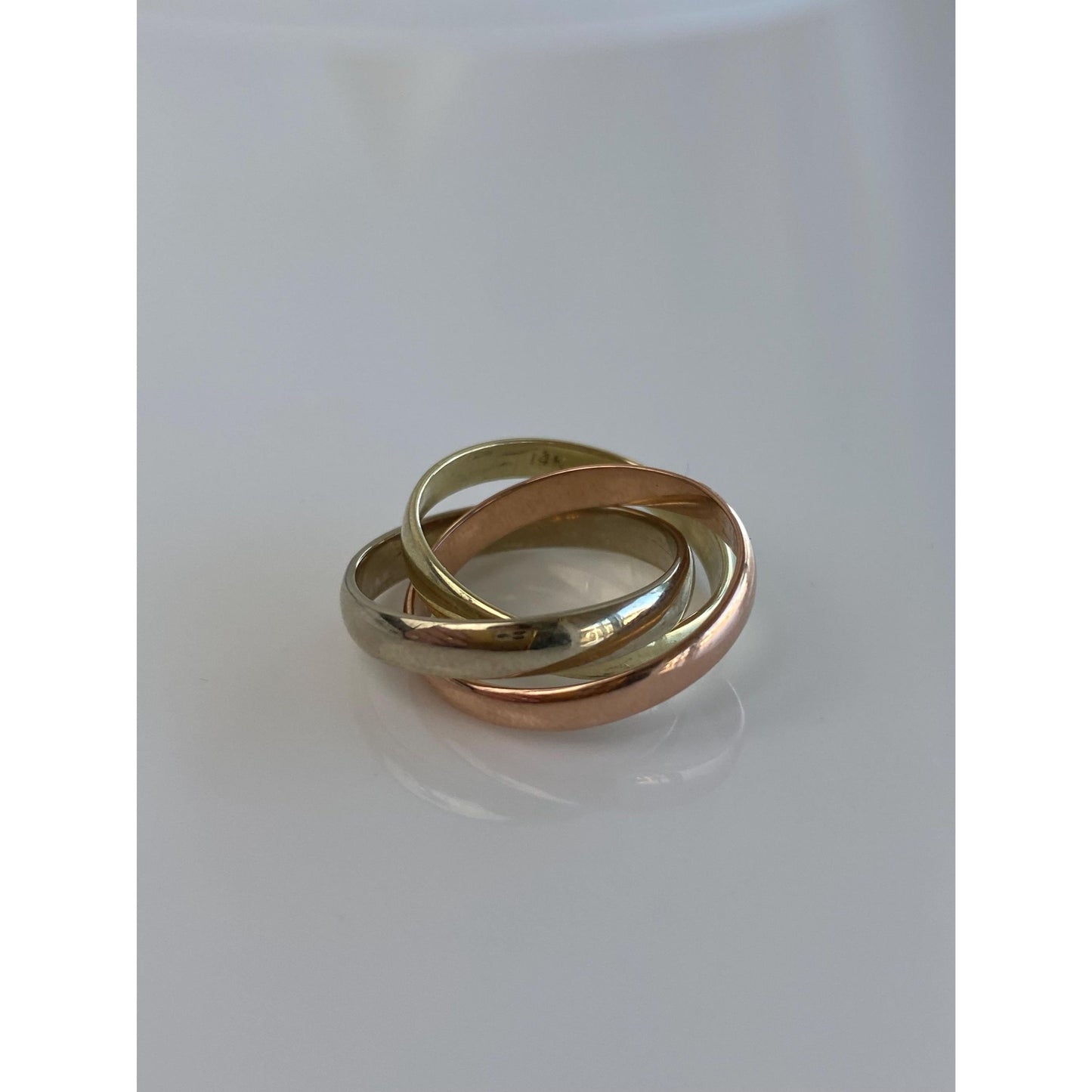 Vintage Solid 14k Tri Tone Gold Rolling Ring - Size 4.75