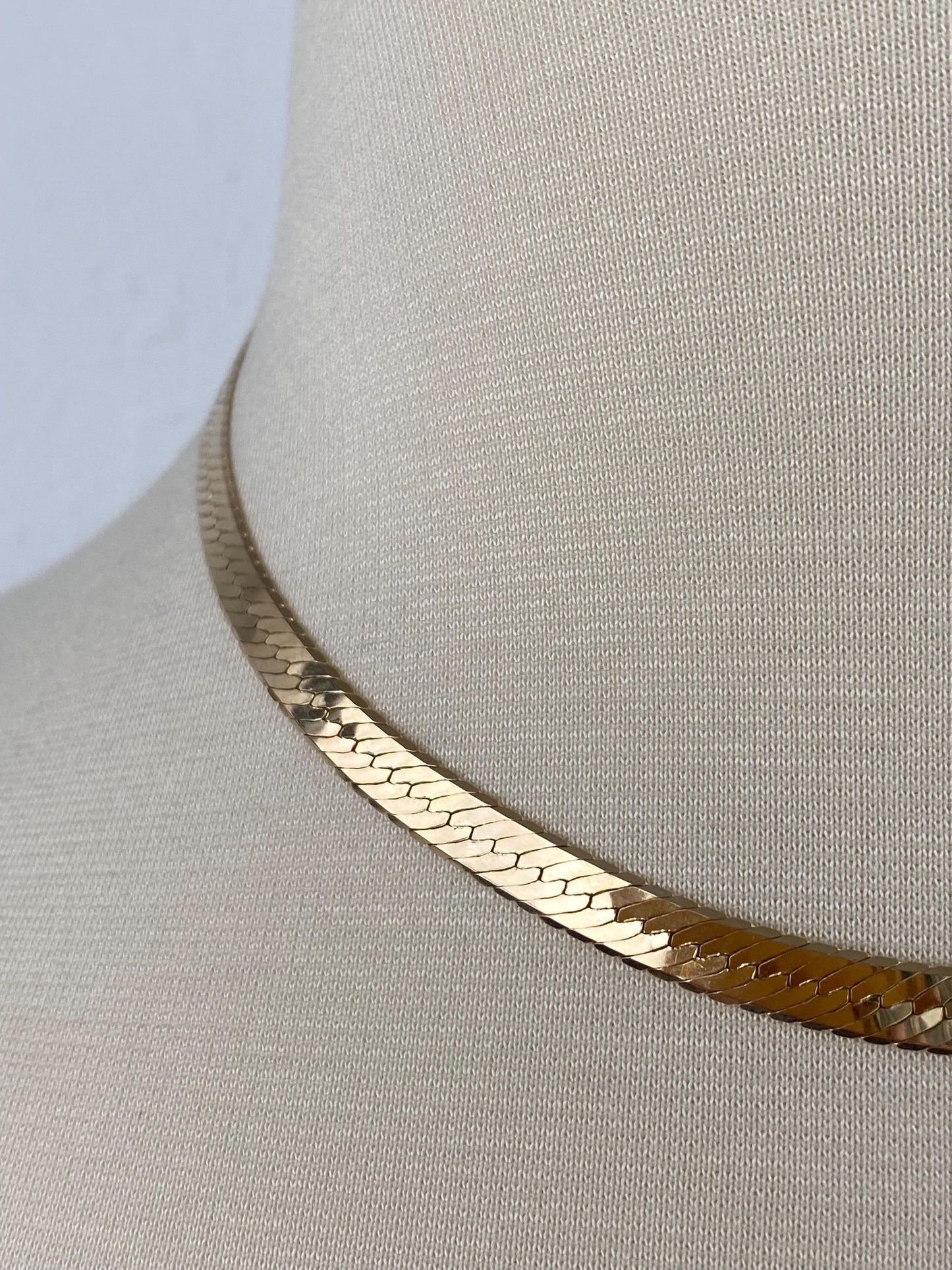 Vintage Solid 14k Yellow Gold Chunky Herringbone Chain Necklace - 16.25 inches