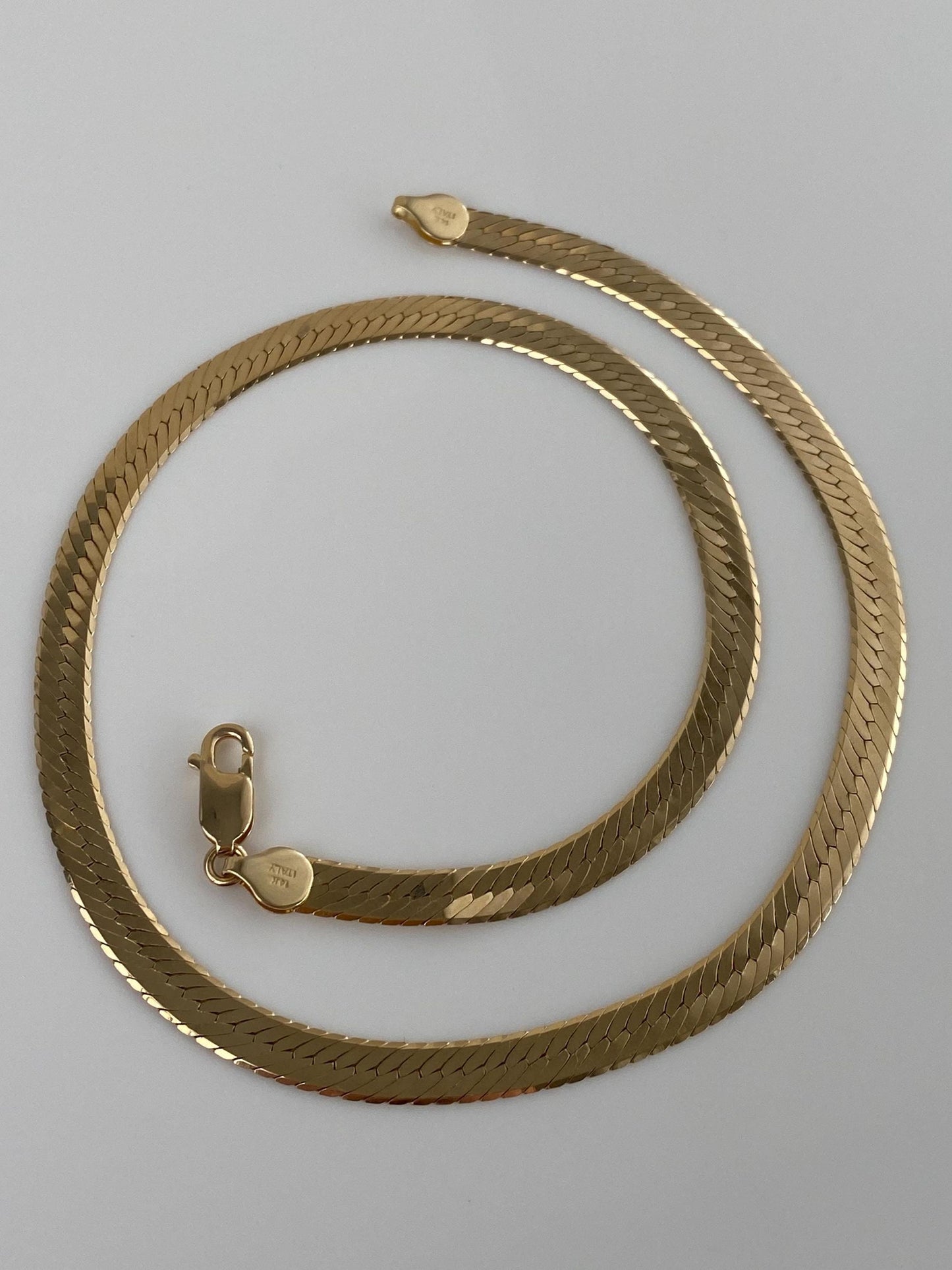 Vintage Solid 14k Yellow Gold Chunky Herringbone Chain Necklace - 16.25 inches