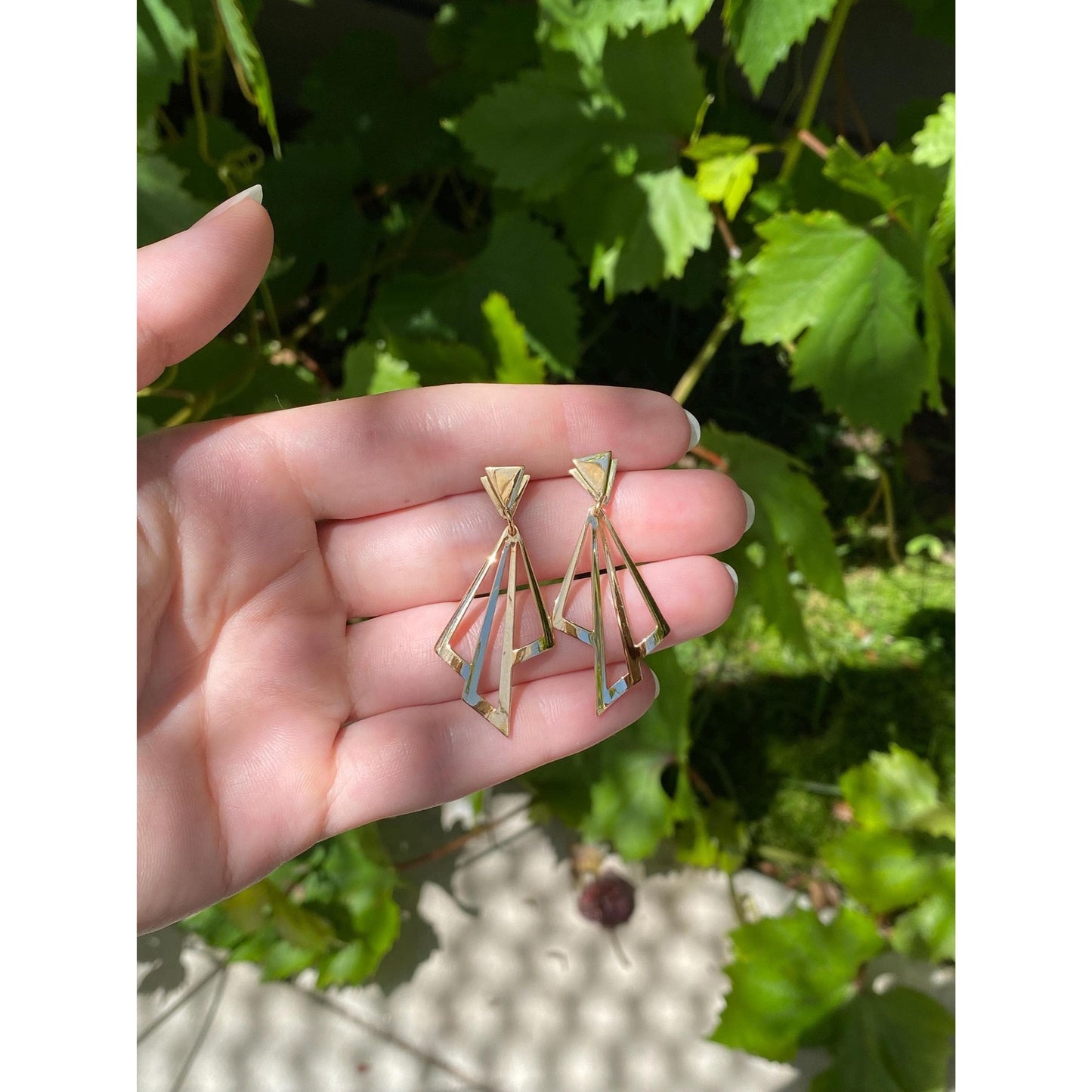 Vintage Solid 18k Yellow Gold Triangle Dangle Stud Earrings