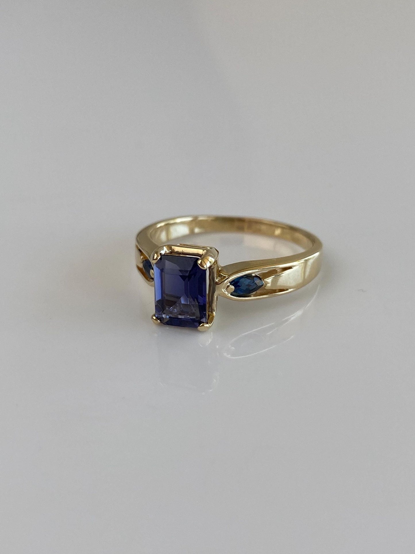 Solid 14k Yellow Gold Tanzanite Blue Sapphire Ring - Size 9.5