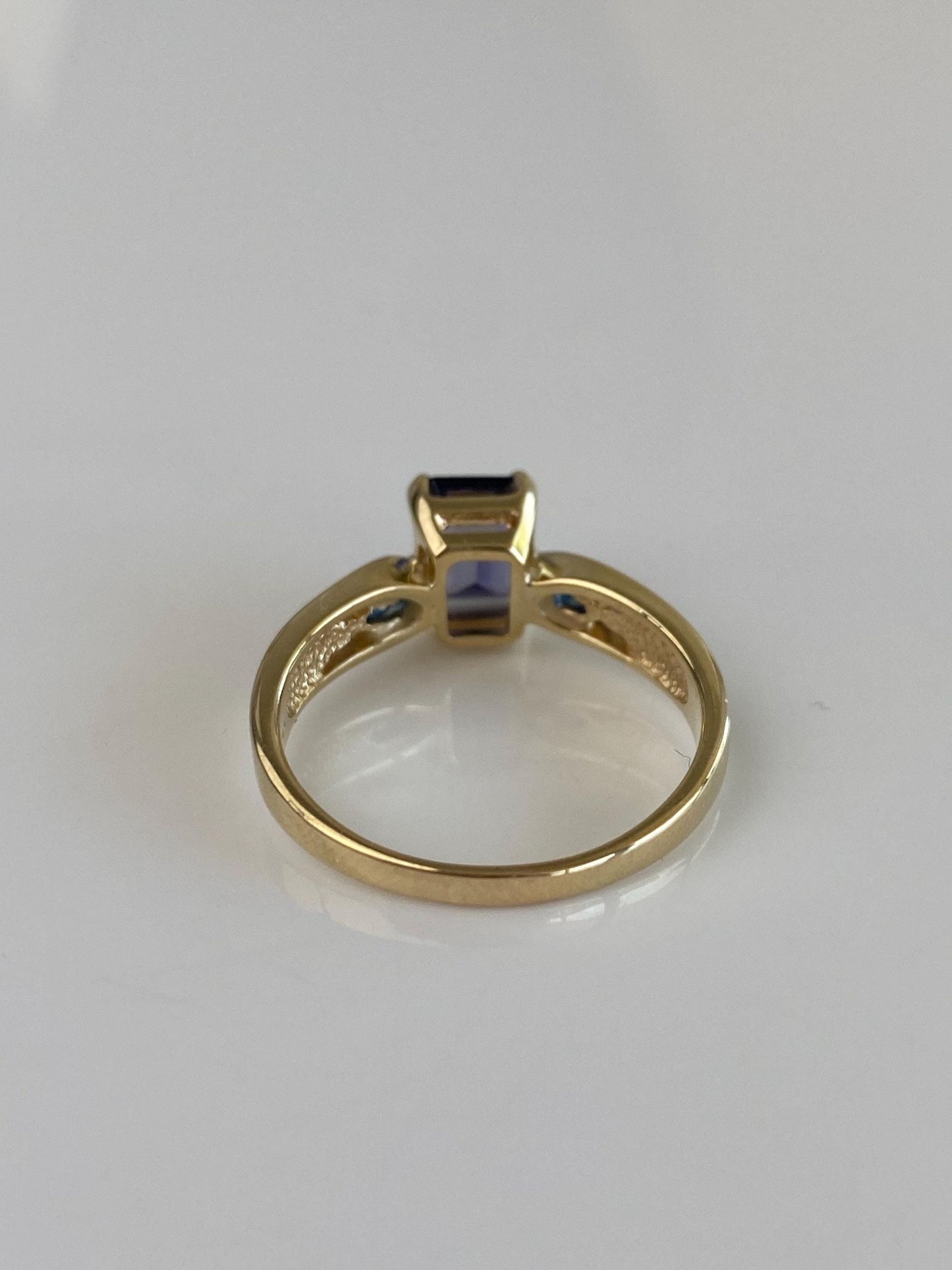 Solid 14k Yellow Gold Tanzanite Blue Sapphire Ring - Size 9.5