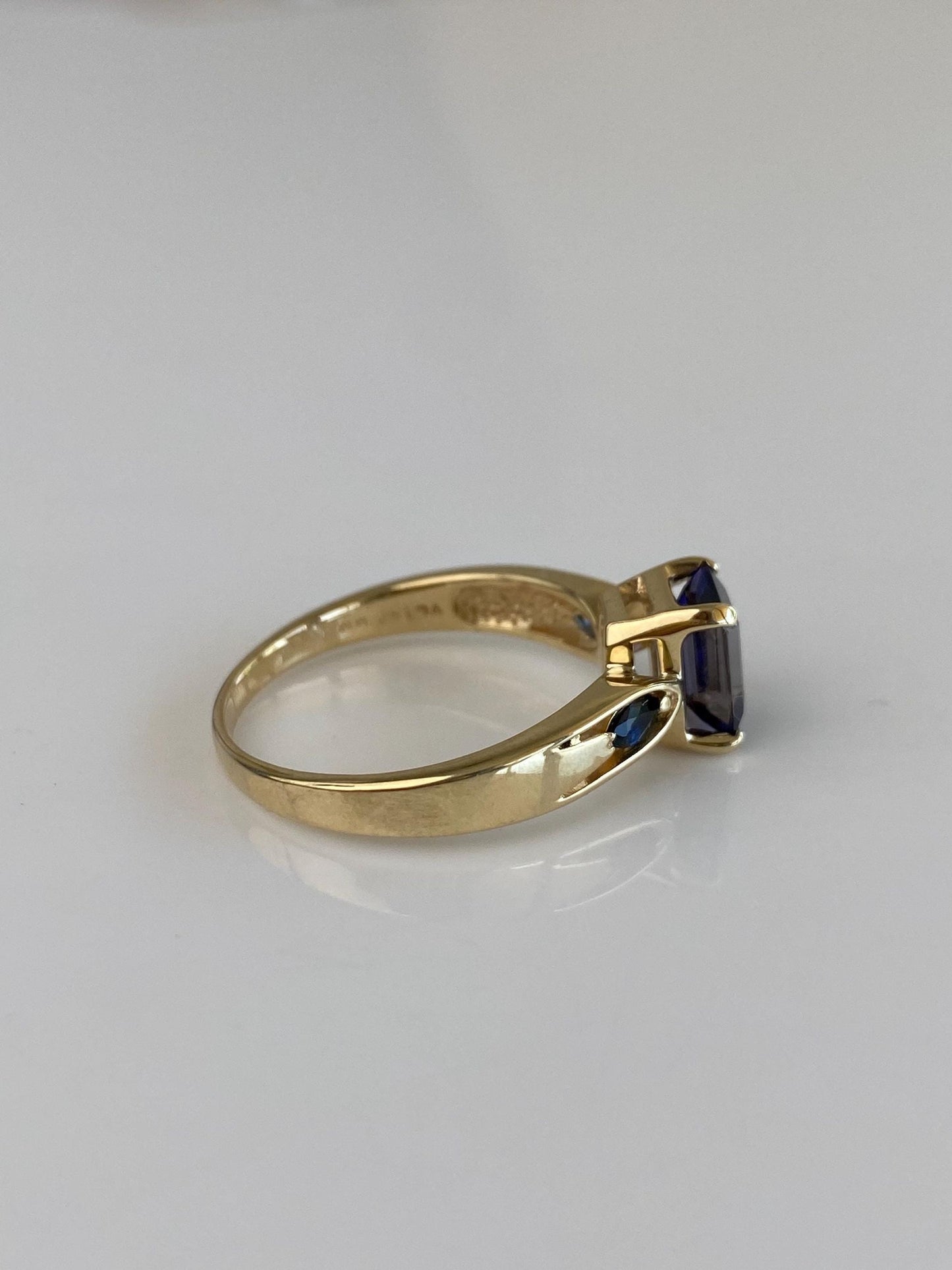 Solid 14k Yellow Gold Tanzanite Blue Sapphire Ring - Size 9.5