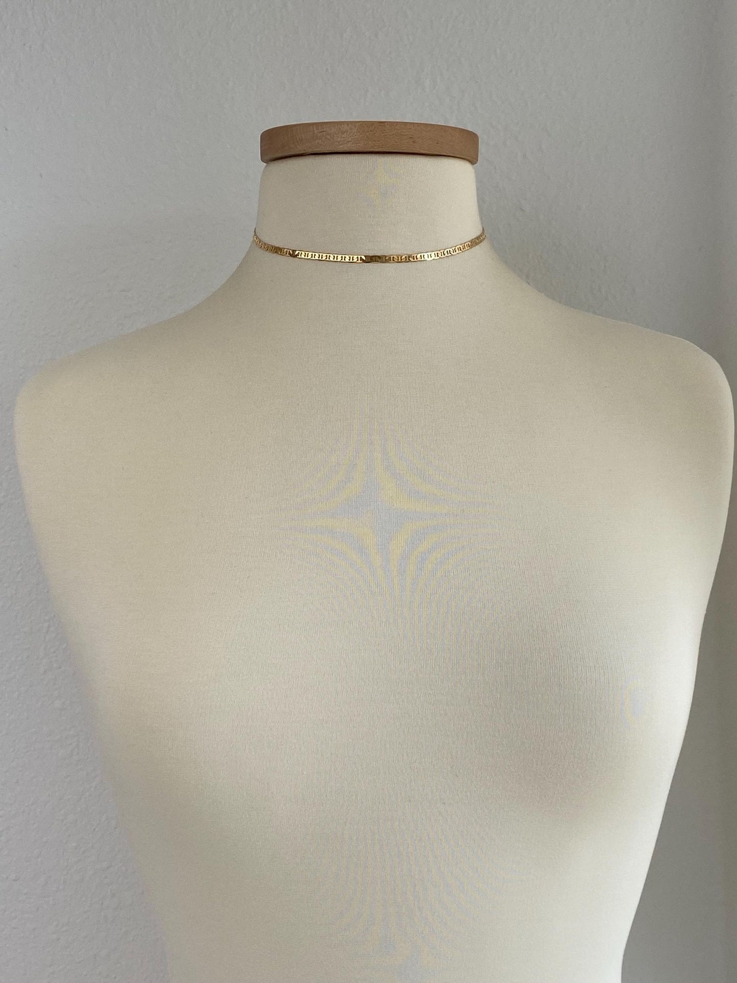 Vintage Solid 14k Yellow Gold Flat Mariner Chain Necklace - 14.5 inches