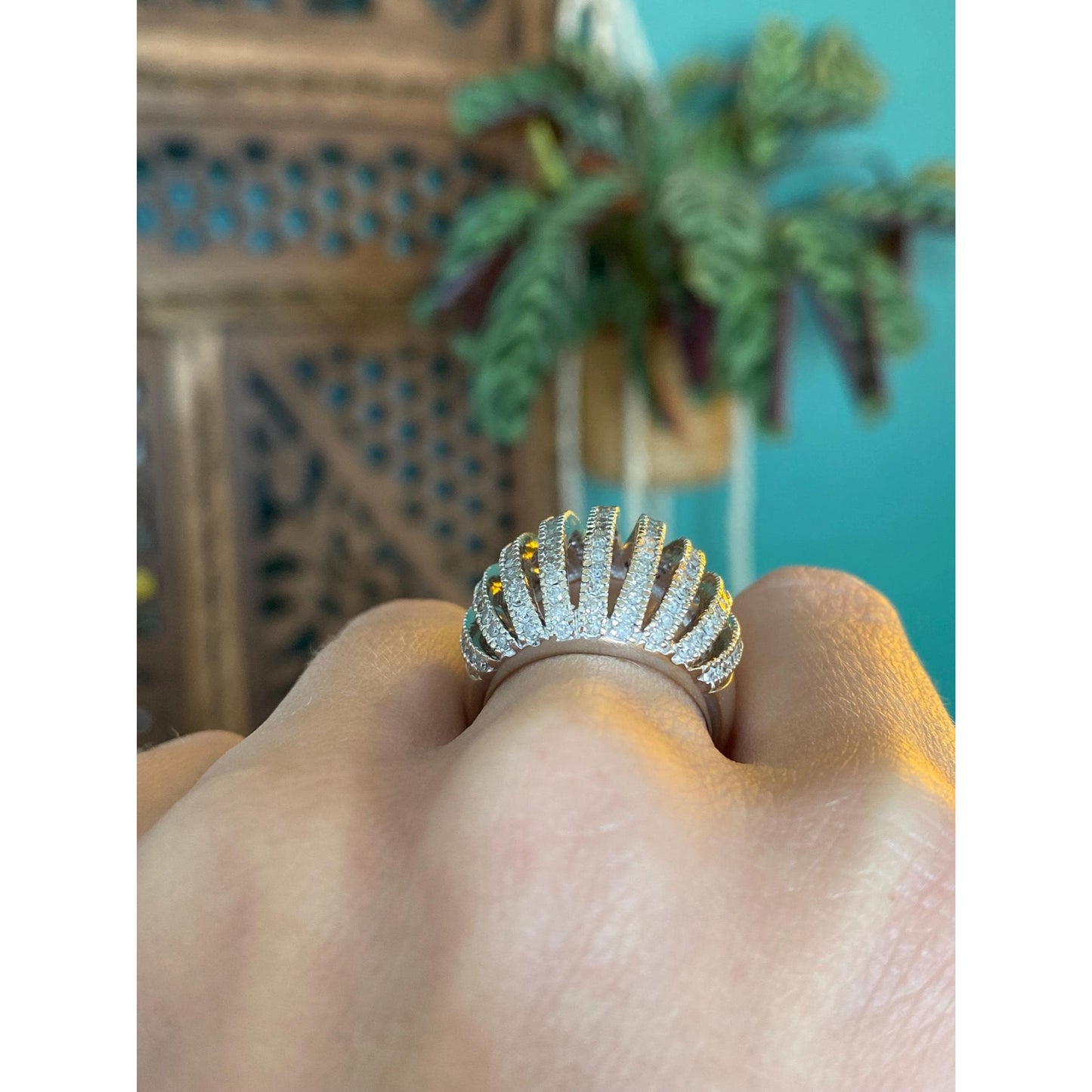 Vintage Solid 18k White Gold Diamond Domed Ring - Size 7