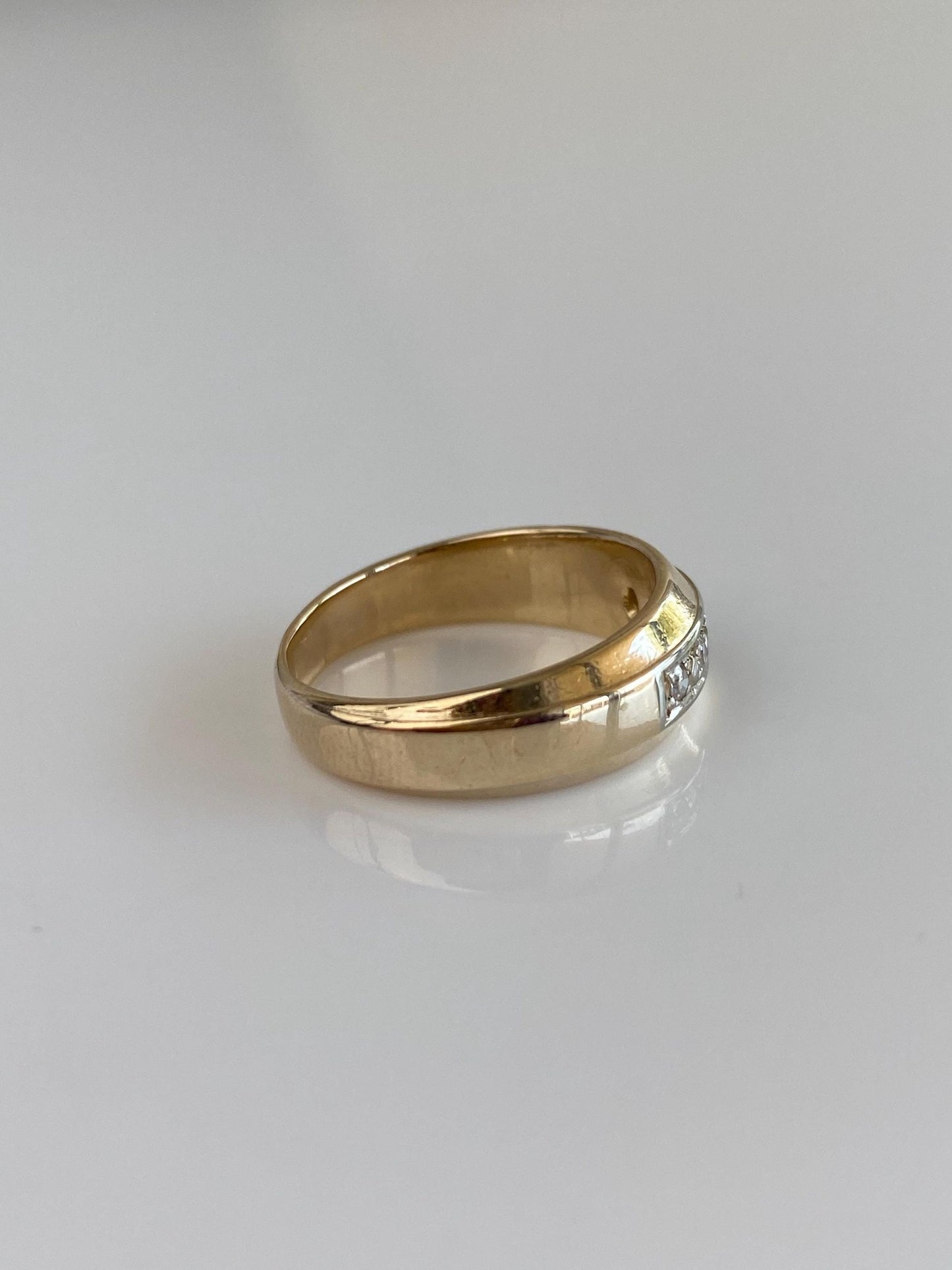 Vintage Solid 14k White & Yellow Gold Diamond Ring Band - Size 6.25