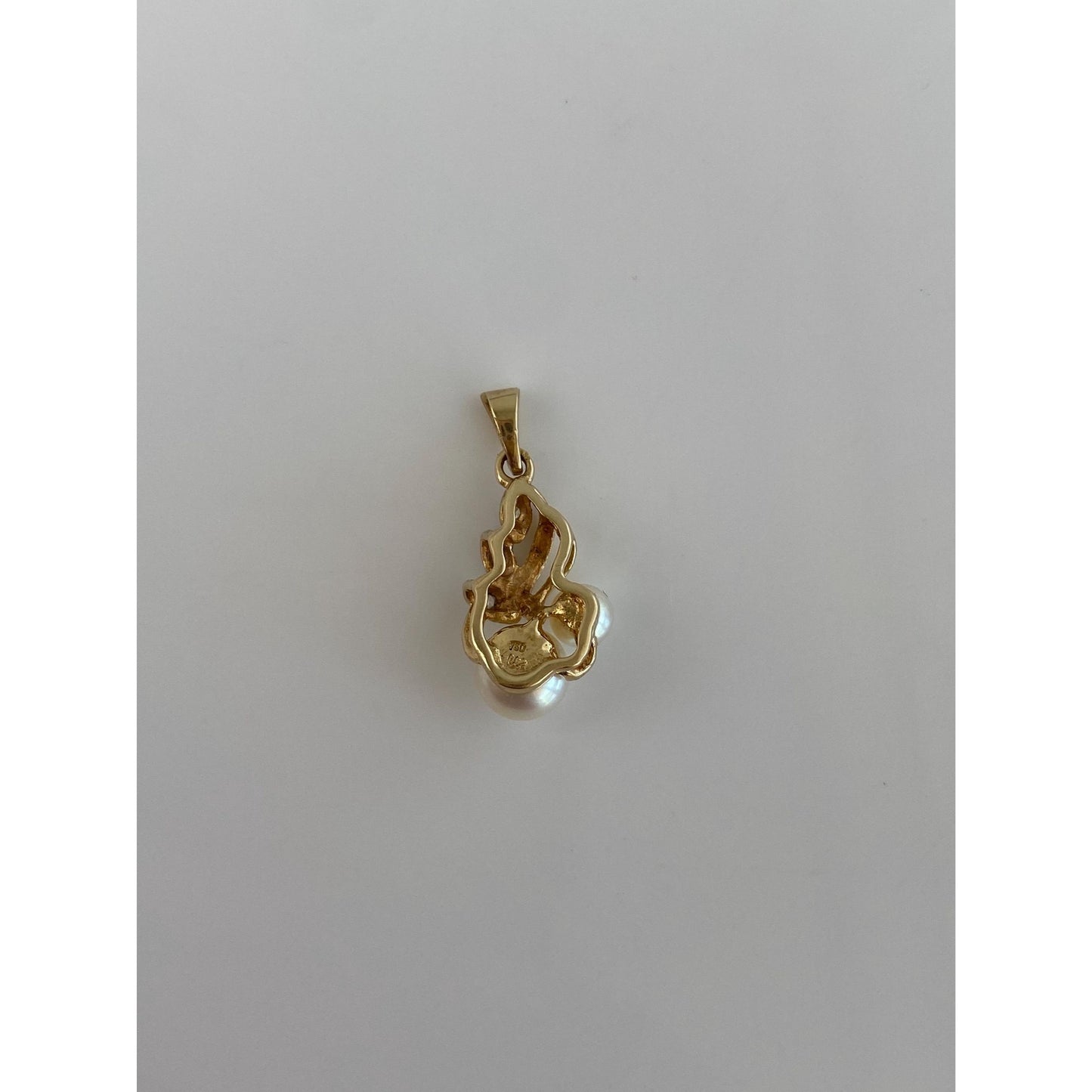 Vintage Solid 18k White & Yellow Gold Diamond Pearls Charm