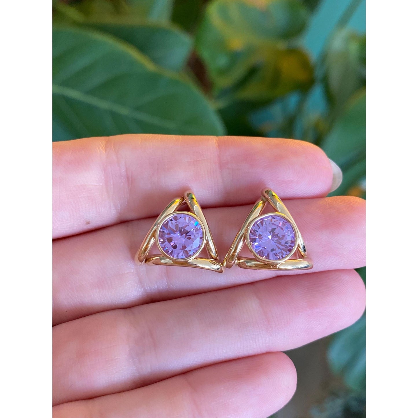 Vintage 14k Yellow Gold Purple Cubic Zirconia Triangle Stud Earrings