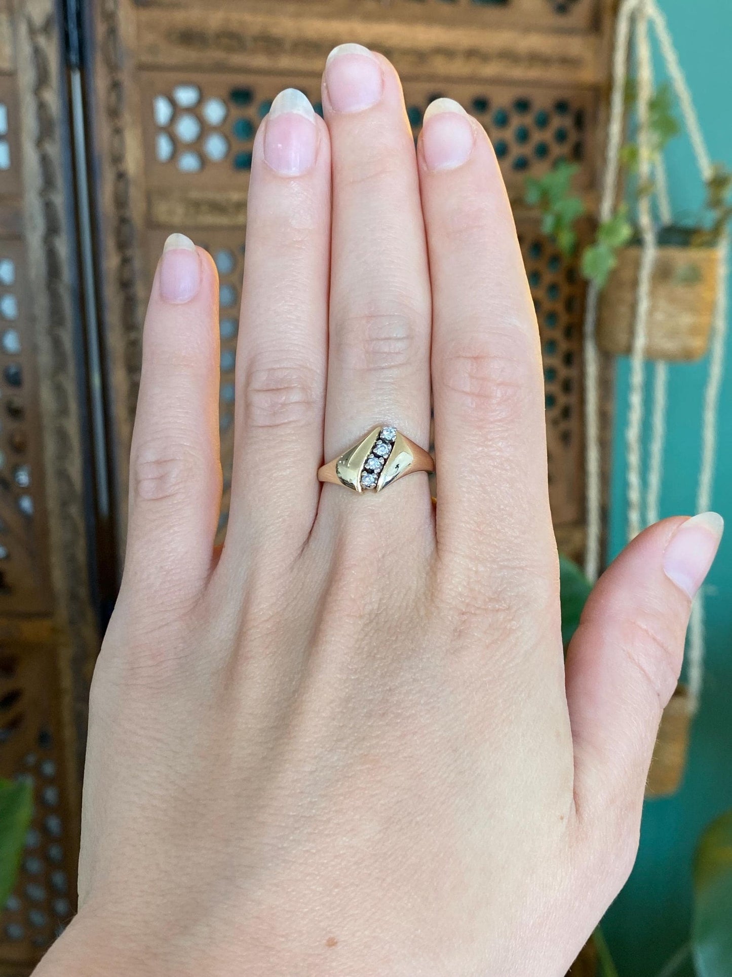 Vintage Solid 14k White & Yellow Gold Diamonds Ring - Size 6.5