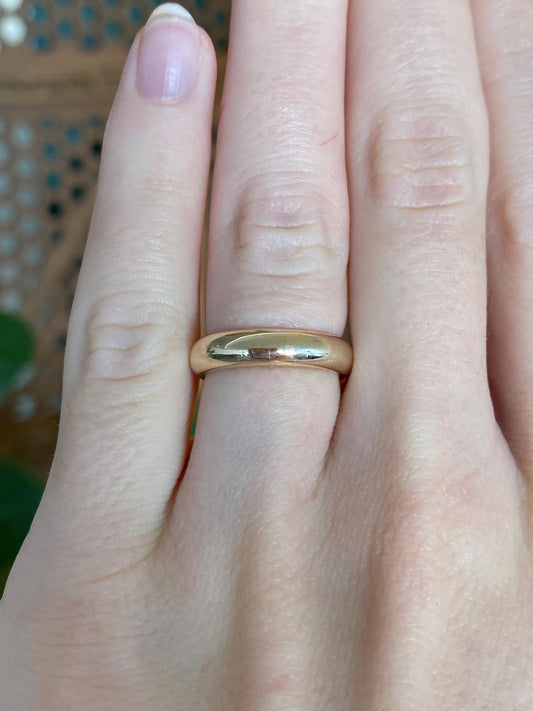 Vintage Solid 10k Yellow Gold Ring Band - Size 4.5