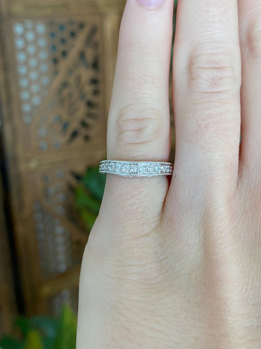 Vintage Solid 14k White Gold Diamond Designed Ring Band - Size 3.75