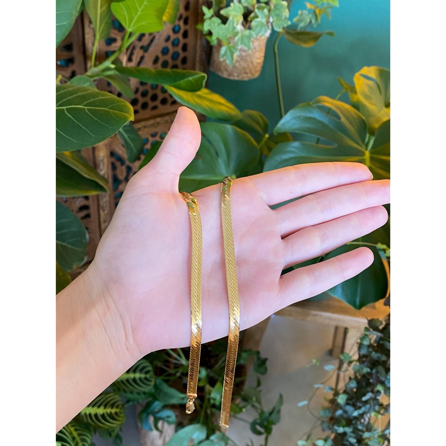 Vintage Solid 14k Yellow Gold Herringbone Chain Necklace - 24 inches