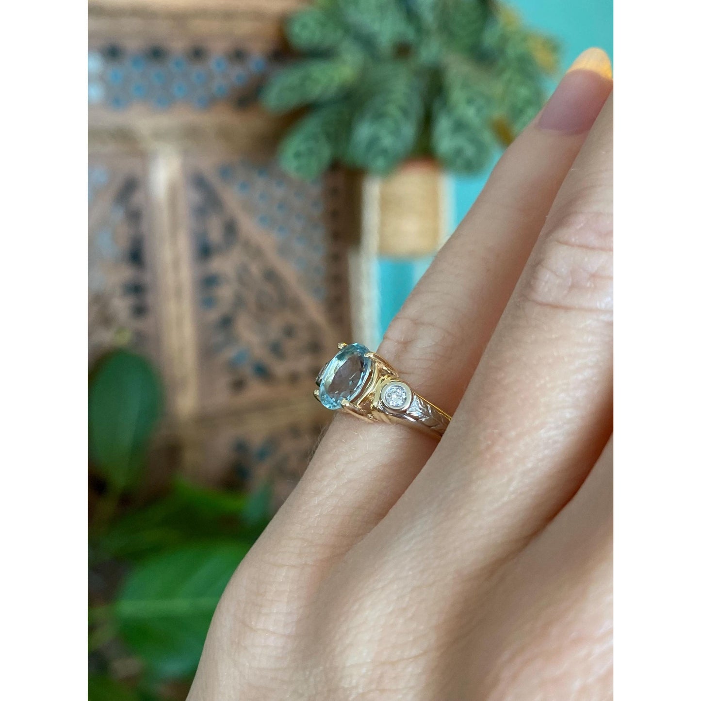 Vintage Solid 14k White & Yellow Gold Diamond Aquamarine Ring - Size 4.25