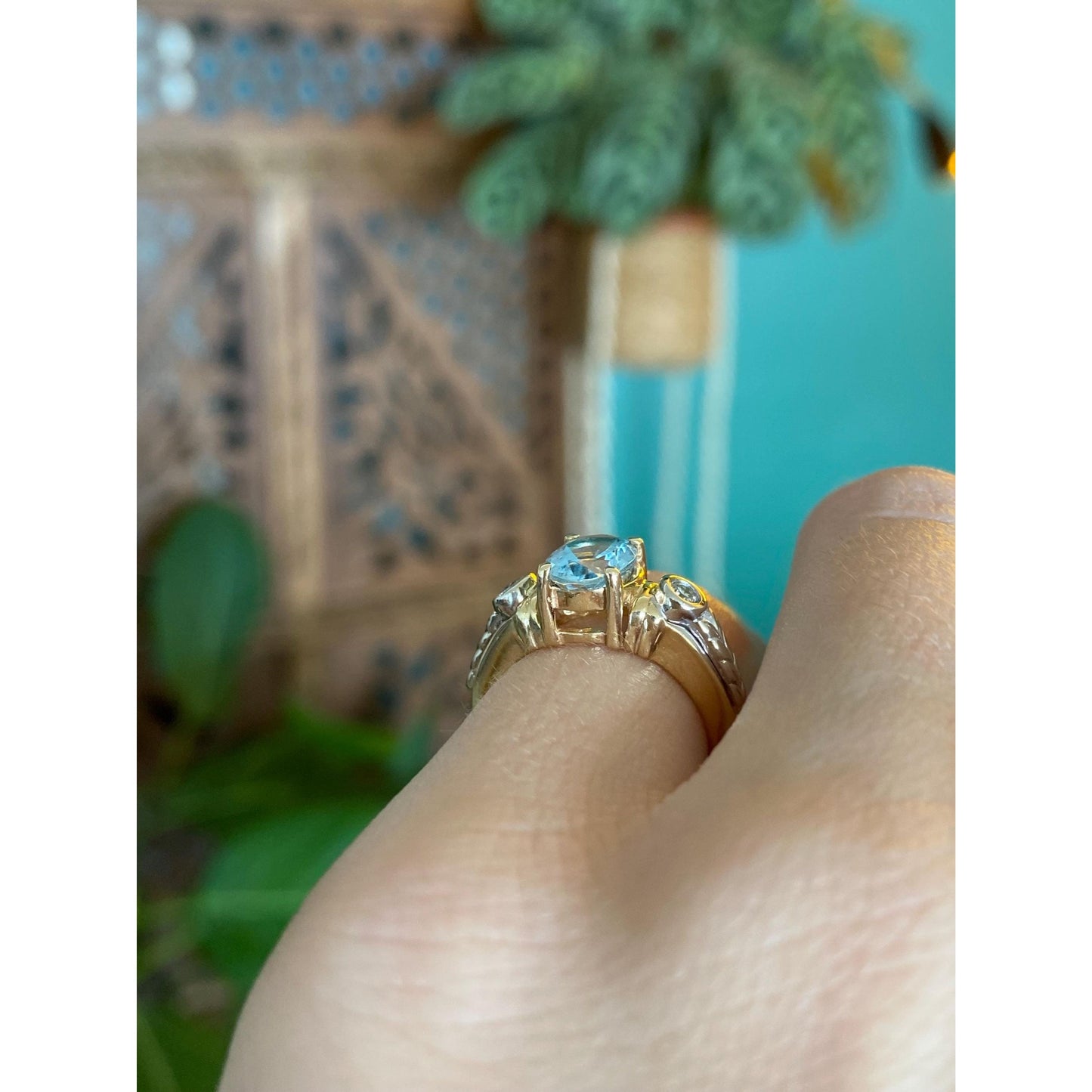 Vintage Solid 14k White & Yellow Gold Diamond Aquamarine Ring - Size 4.25