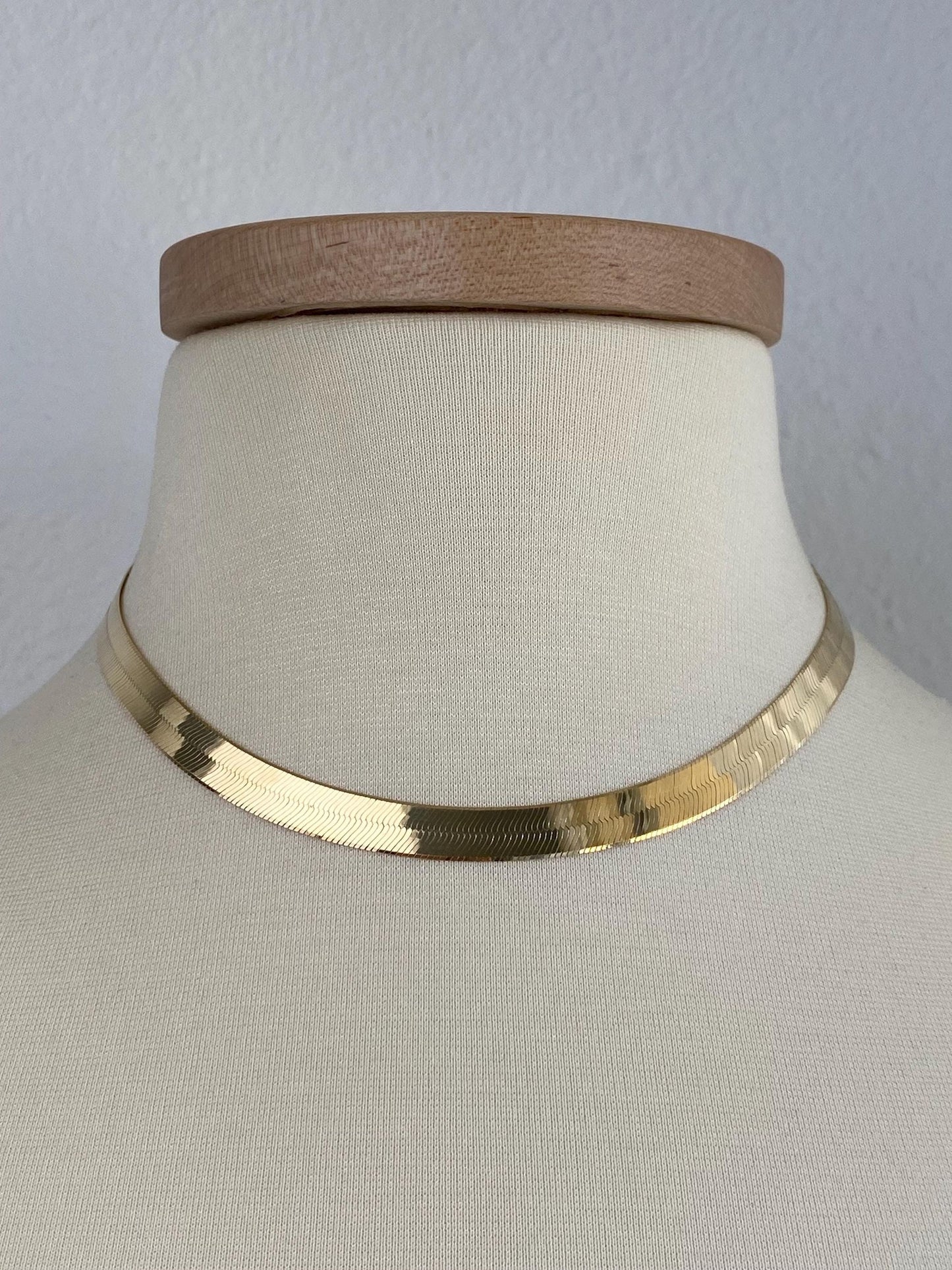 Vintage Solid 14k Yellow Gold Wide Herringbone Chain Necklace - 16.25 inches