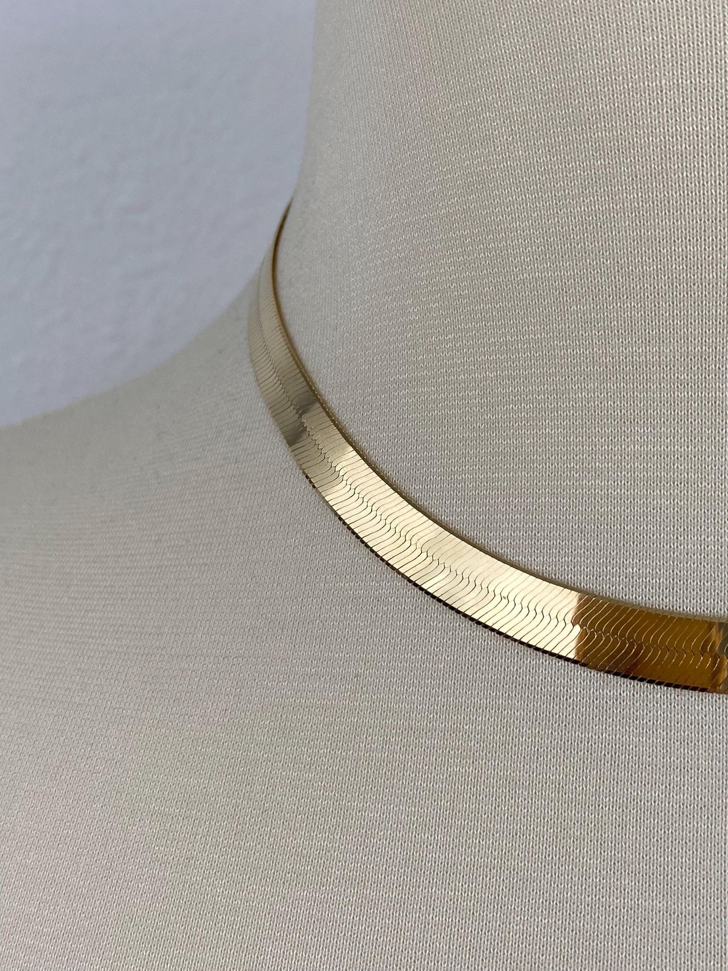 Vintage Solid 14k Yellow Gold Wide Herringbone Chain Necklace - 16.25 inches