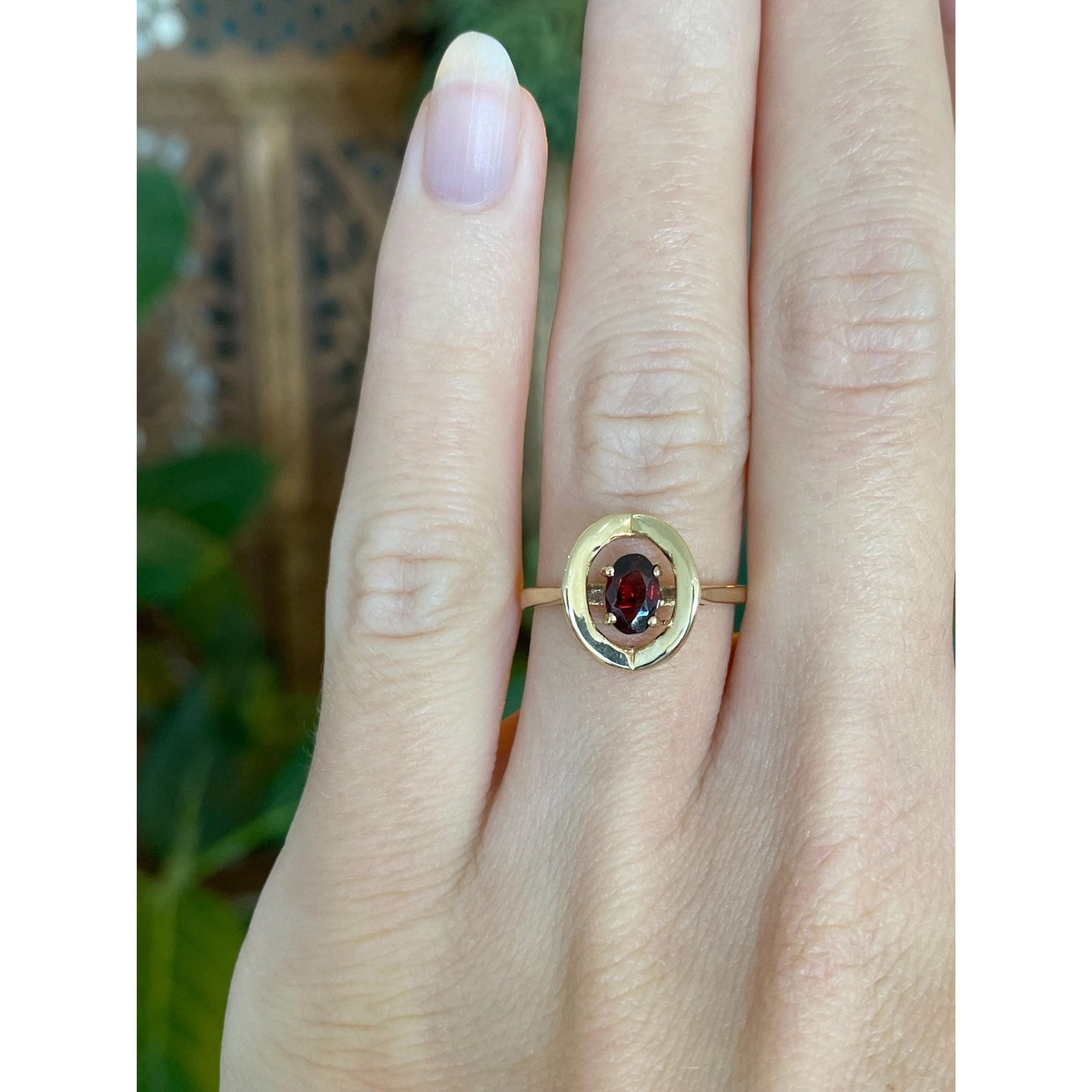 Vintage Solid 10k Yellow Gold Garnet Ring - Size 5.5