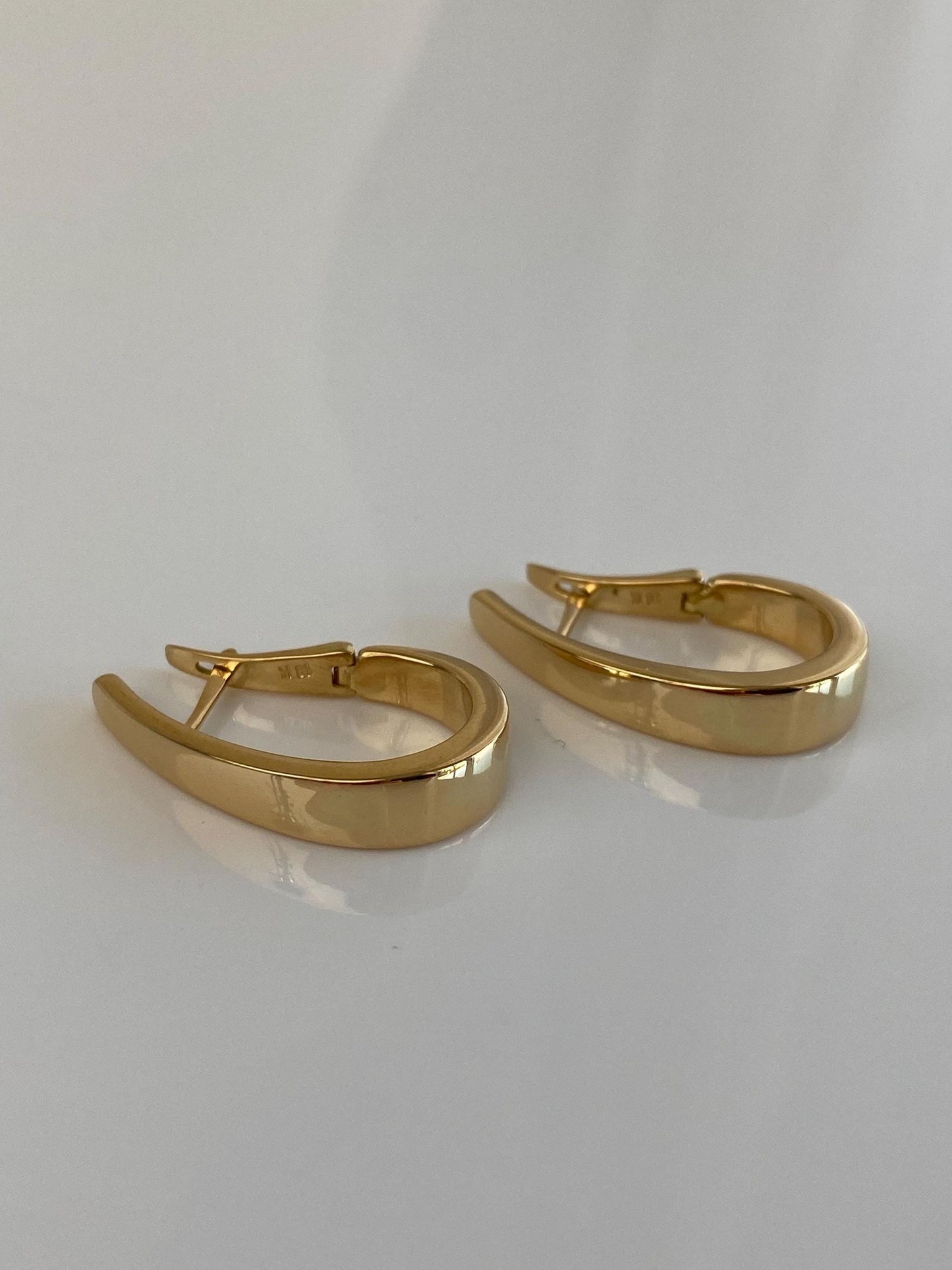 Vintage 18k Yellow Gold Drop Earrings
