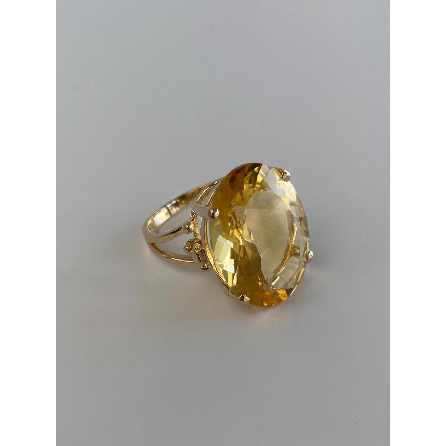 Vintage Solid 14k Yellow Gold Citrine Ring - Size 6