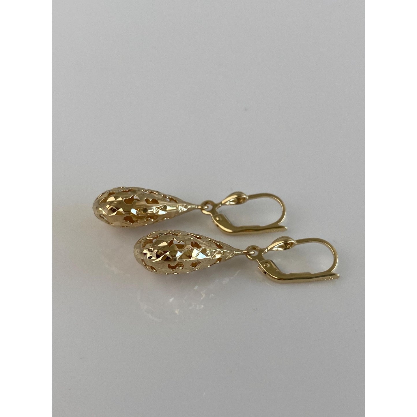 Vintage 14k Yellow Gold Filigree Dangle Earrings