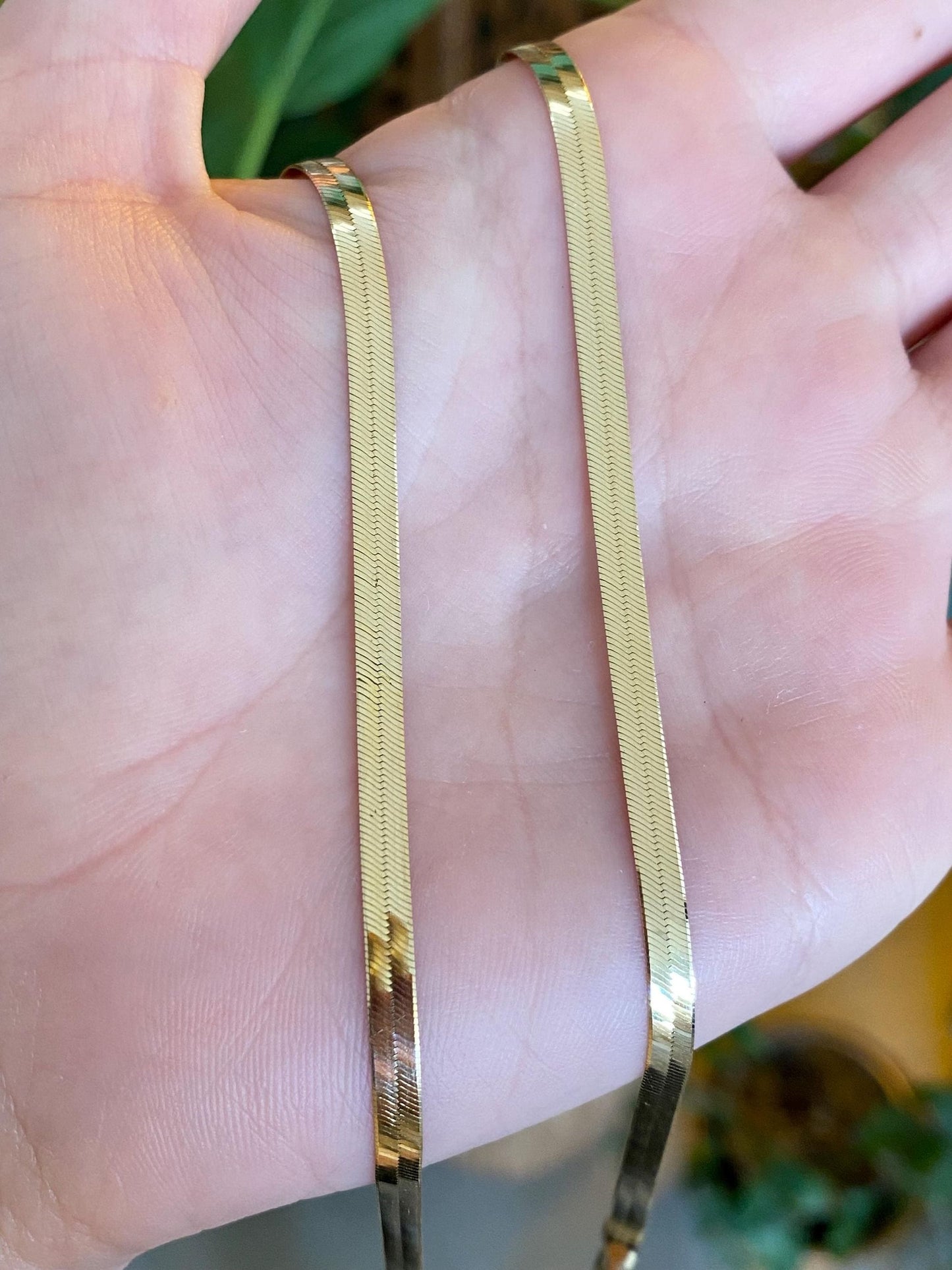 Vintage Solid 14k Yellow Gold Herringbone Chain Necklace - 18.25 inches