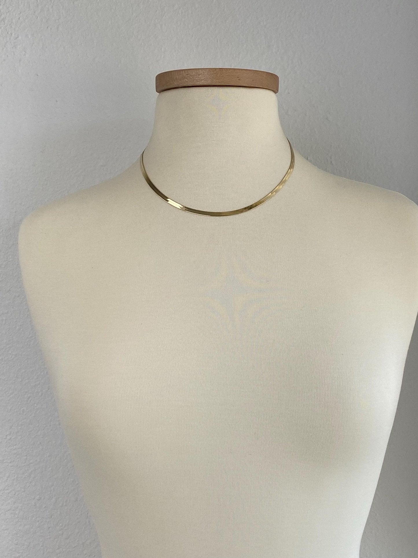 Vintage Solid 14k Yellow Gold Herringbone Chain Necklace - 18.25 inches