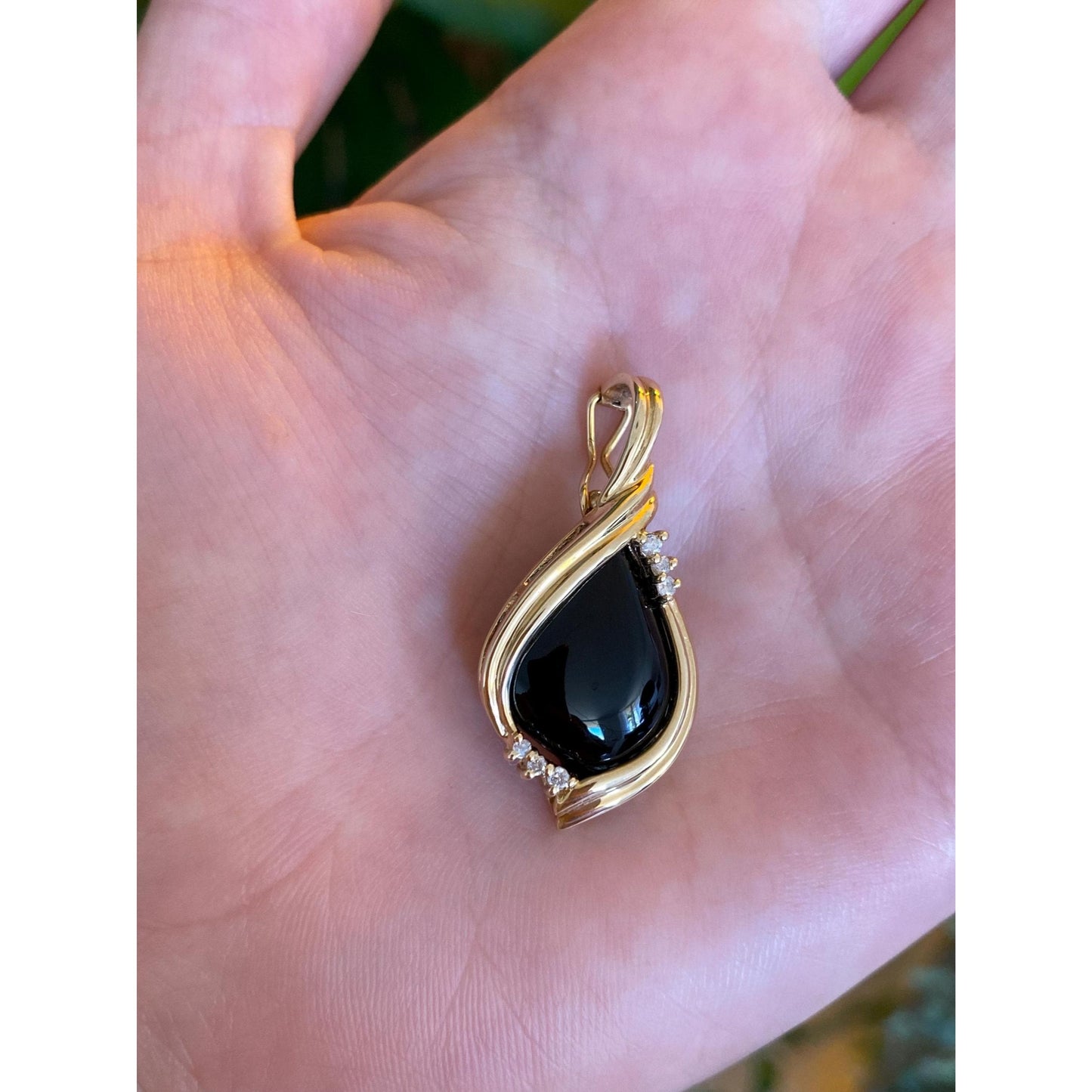 Vintage Solid 14k Yellow Gold Diamond Onyx Charm