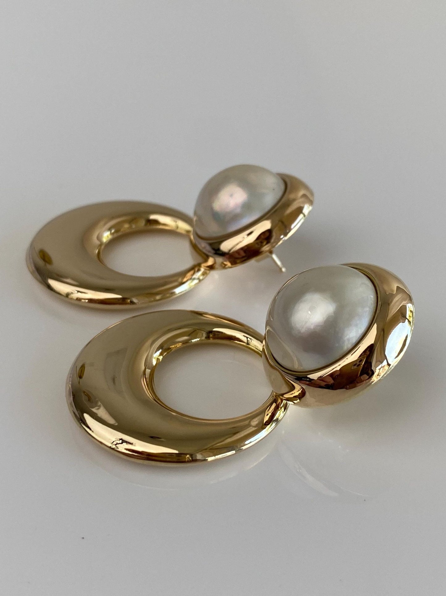 Vintage 14k Yellow Gold Large Pearl Hoop Dangle Stud Earrings