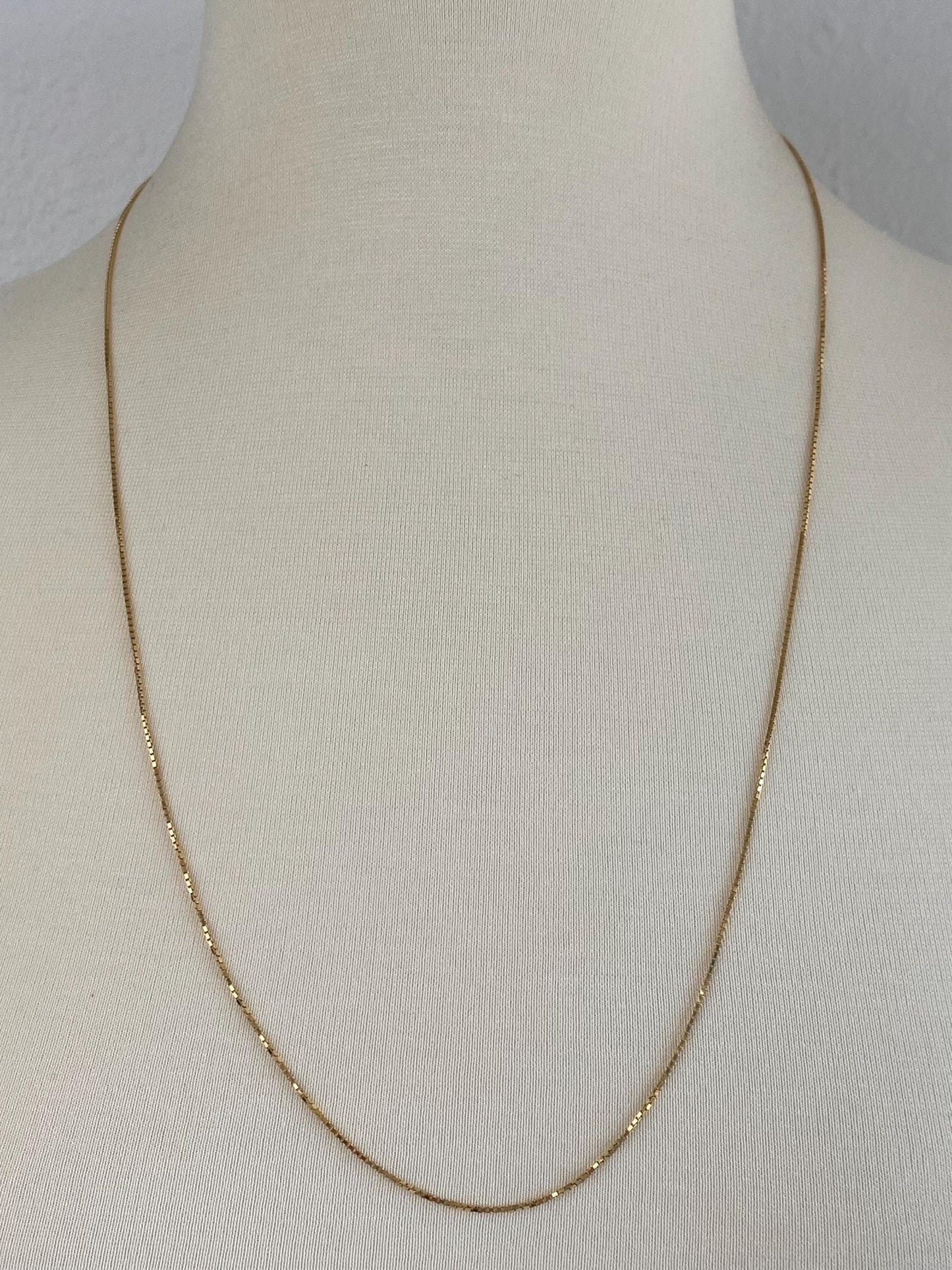 Vintage Solid 18k Yellow Gold Box Chain Necklace - 27.25 inches