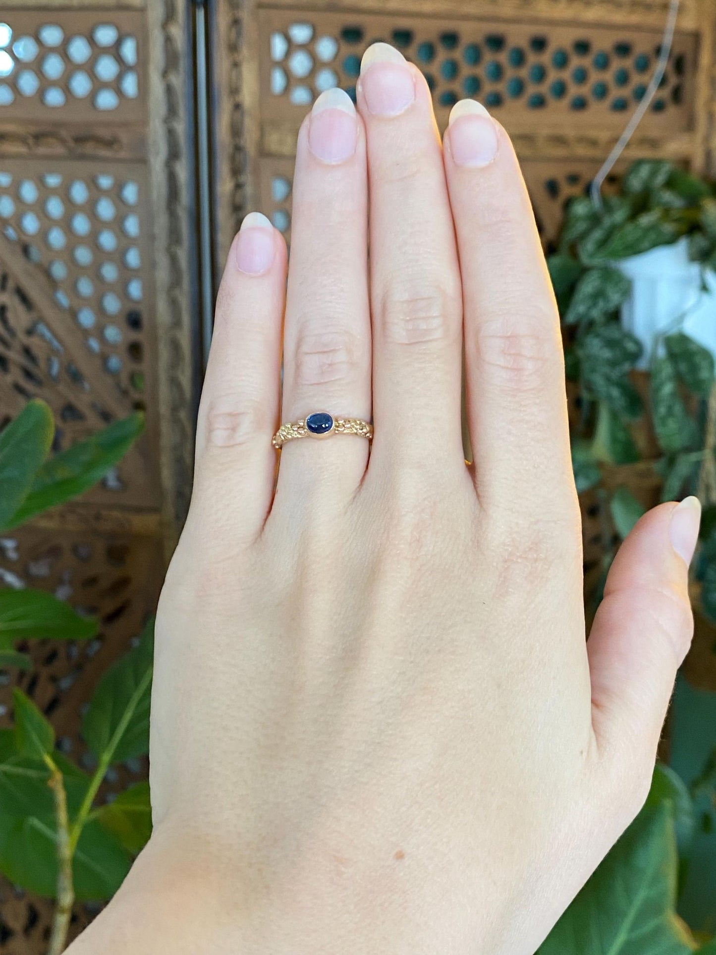 Vintage Solid 14k Yellow Gold Blue Sapphire Cabochon Granulated Texture Ring - Size 5.25