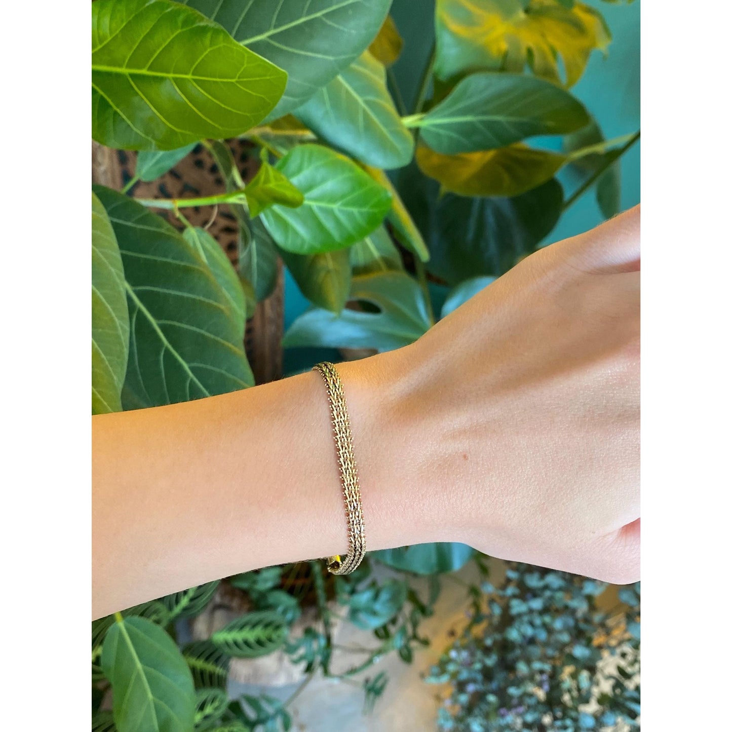 Vintage Solid 14k Yellow Gold Fishtail Chain Bracelet - 7.5 inches