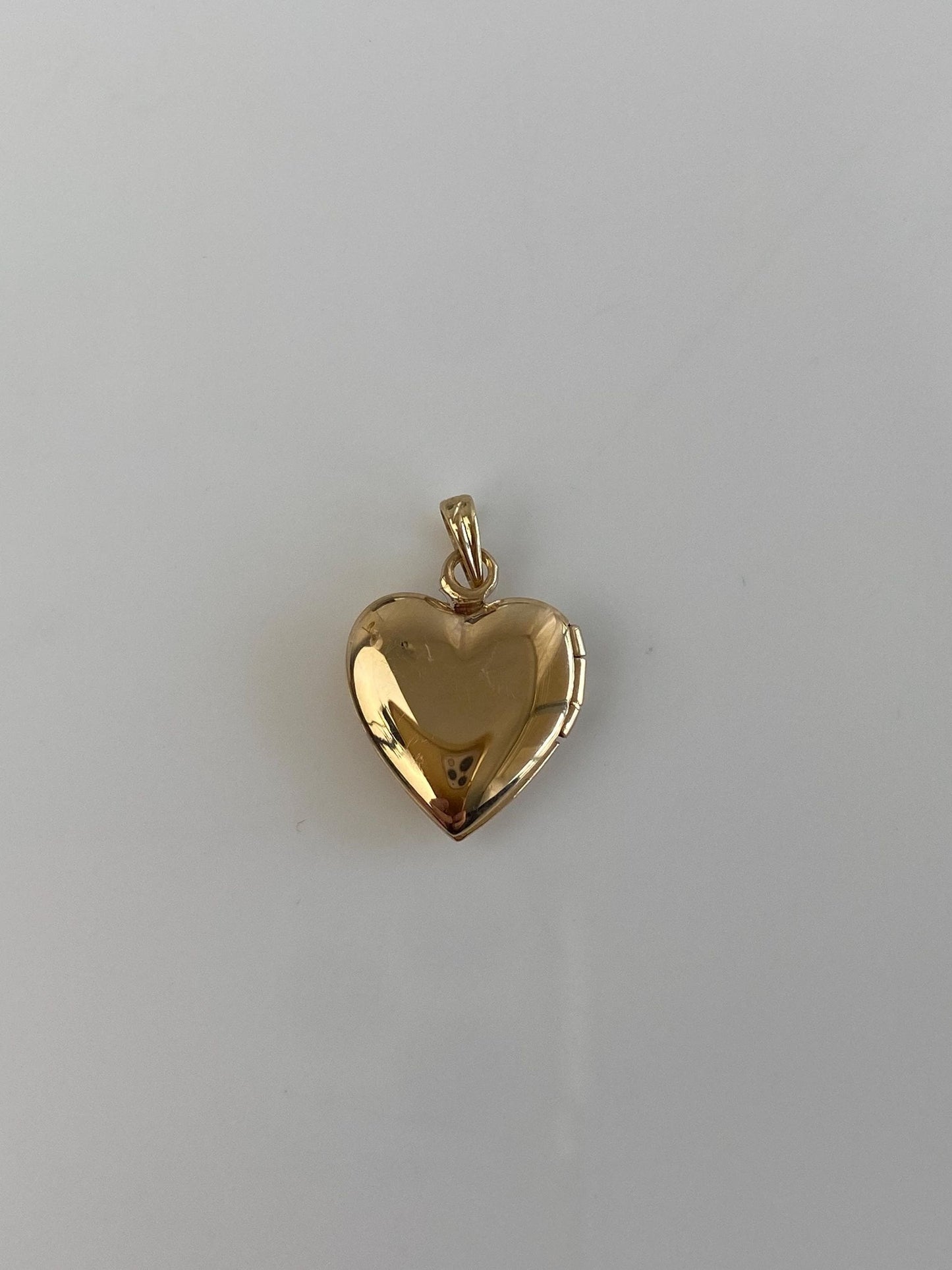 Vintage Solid 14k Yellow Gold Hearts Design Heart Locket Charm