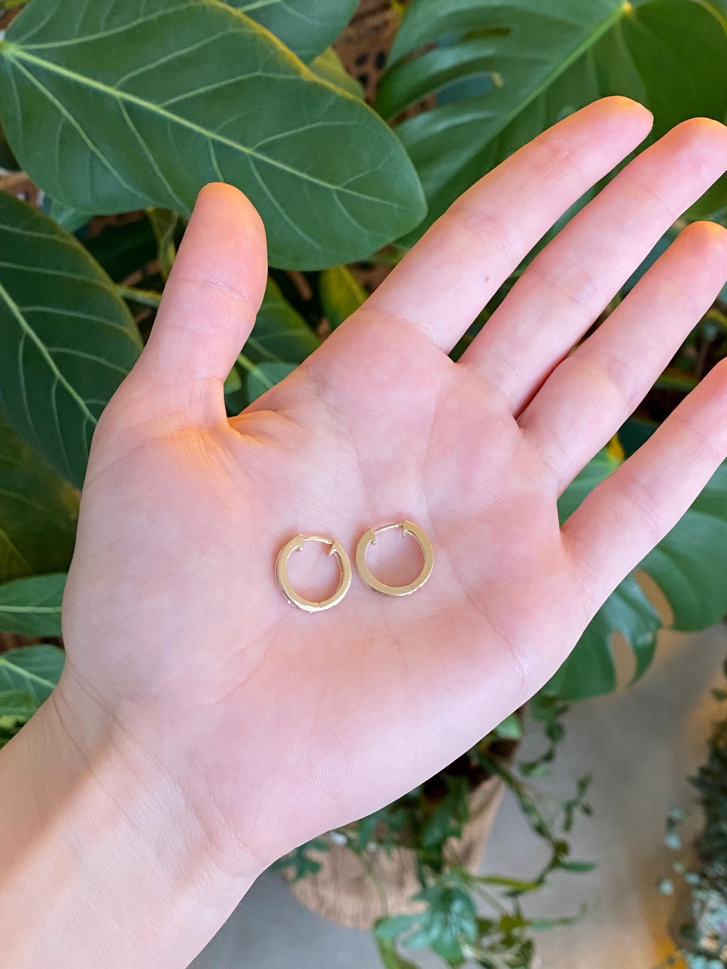 Vintage Solid 14k Yellow Gold Diamond Hoop Earrings