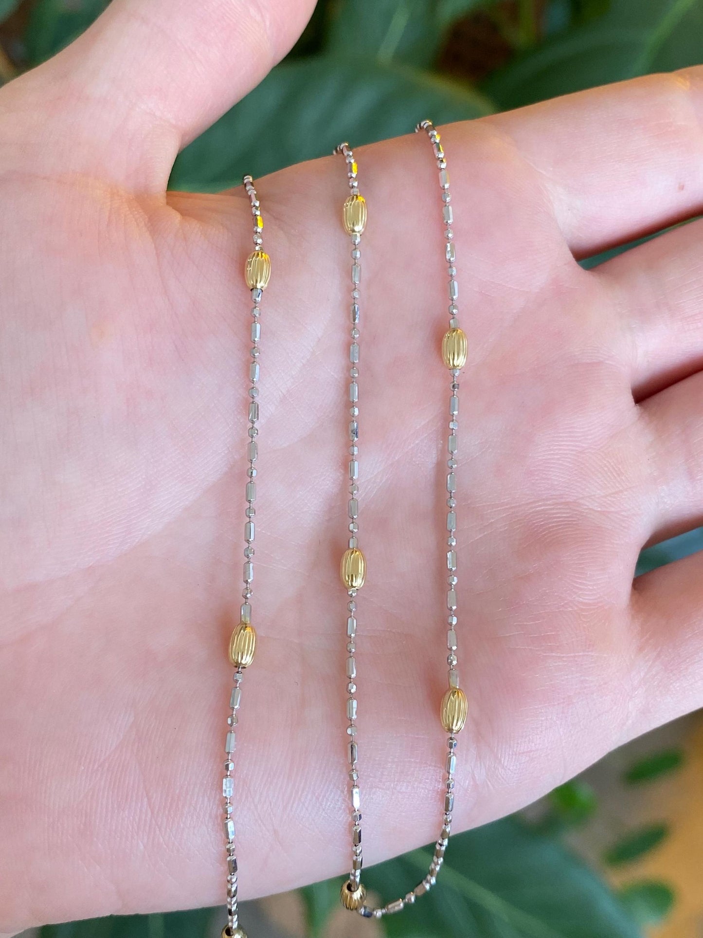 Vintage Solid 18k White & Yellow Gold Textured Ovals Bead Chain Necklace - 20 inches