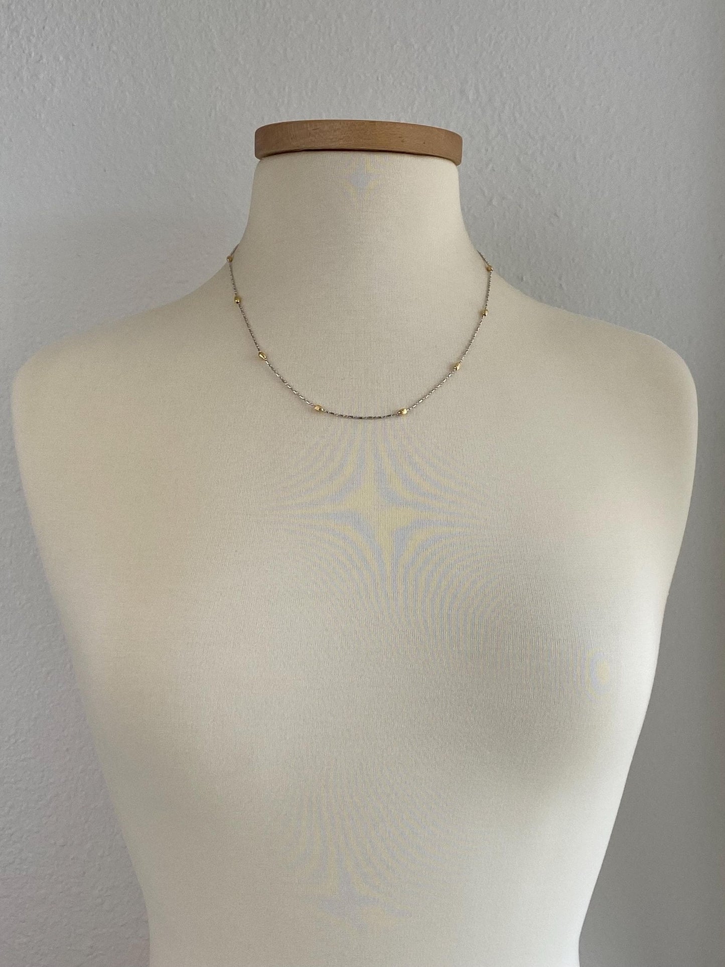 Vintage Solid 18k White & Yellow Gold Textured Ovals Bead Chain Necklace - 20 inches