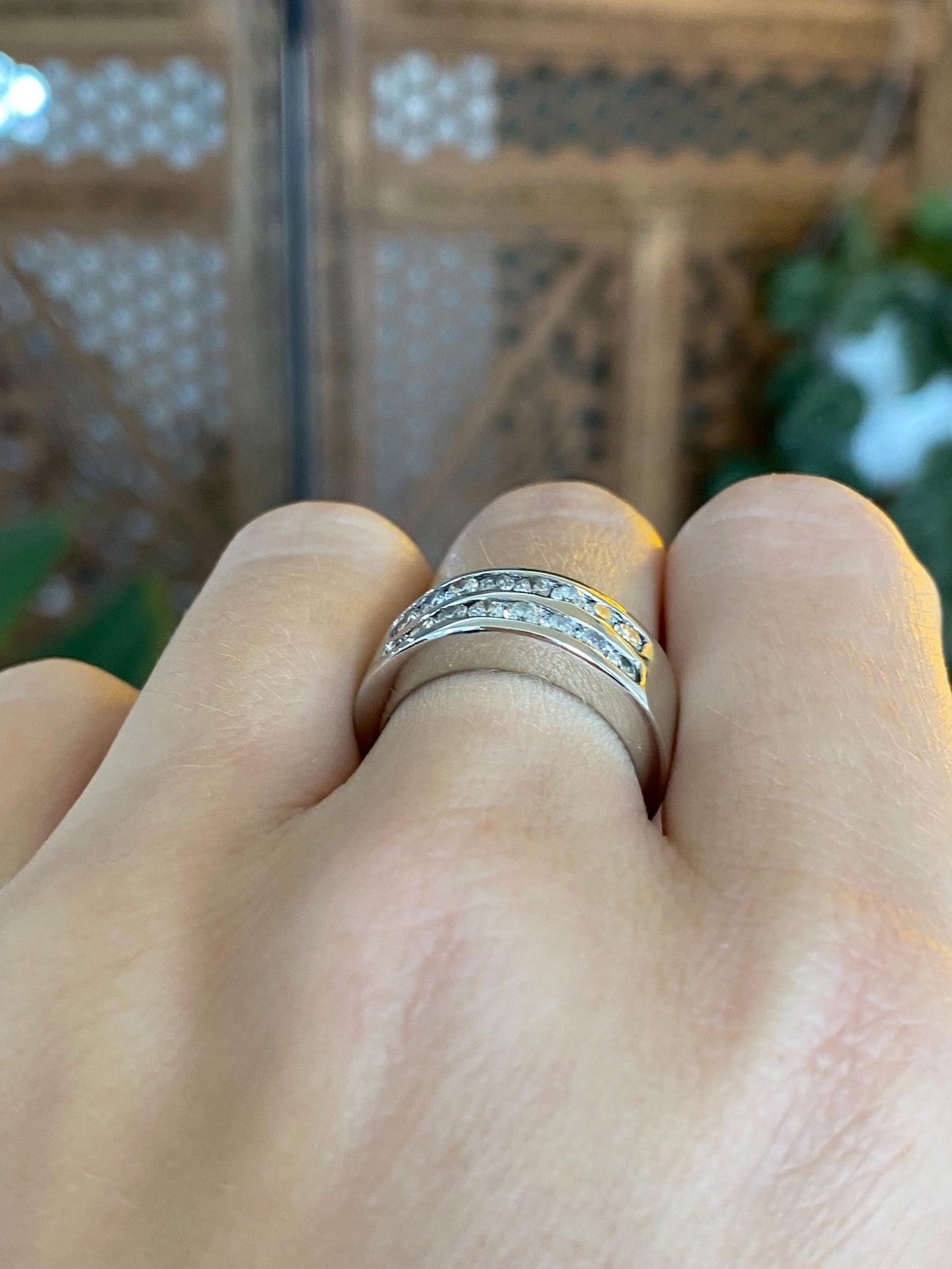 Vintage Solid 14k White Gold Diamond Rows Ring Band - Size 6.5
