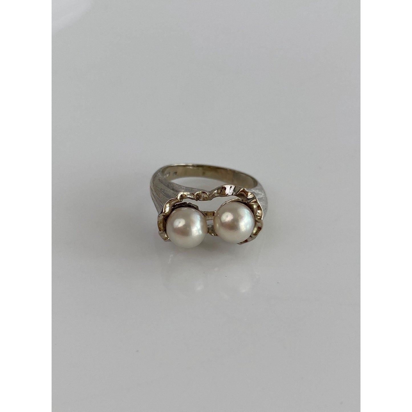Vintage Solid 14k White Gold Diamond Pearls Ring - Size 4.5