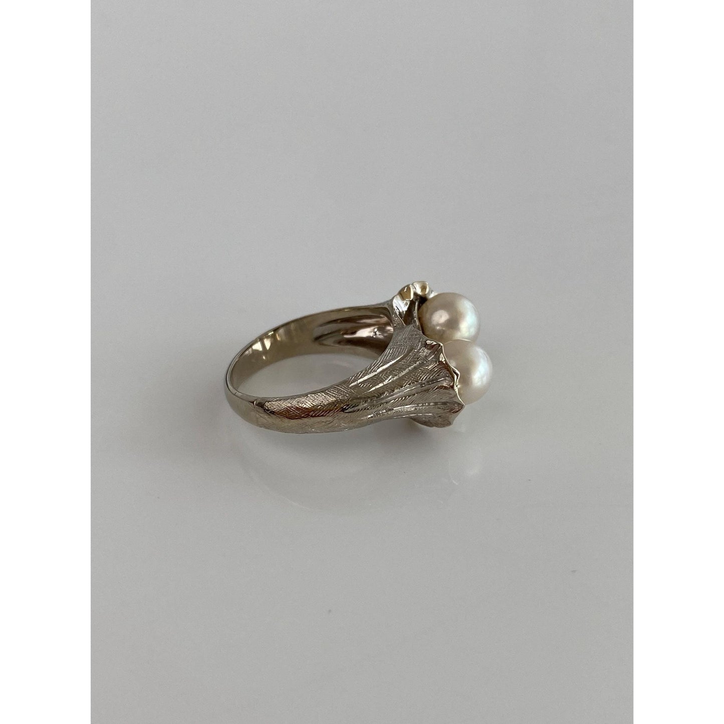 Vintage Solid 14k White Gold Diamond Pearls Ring - Size 4.5