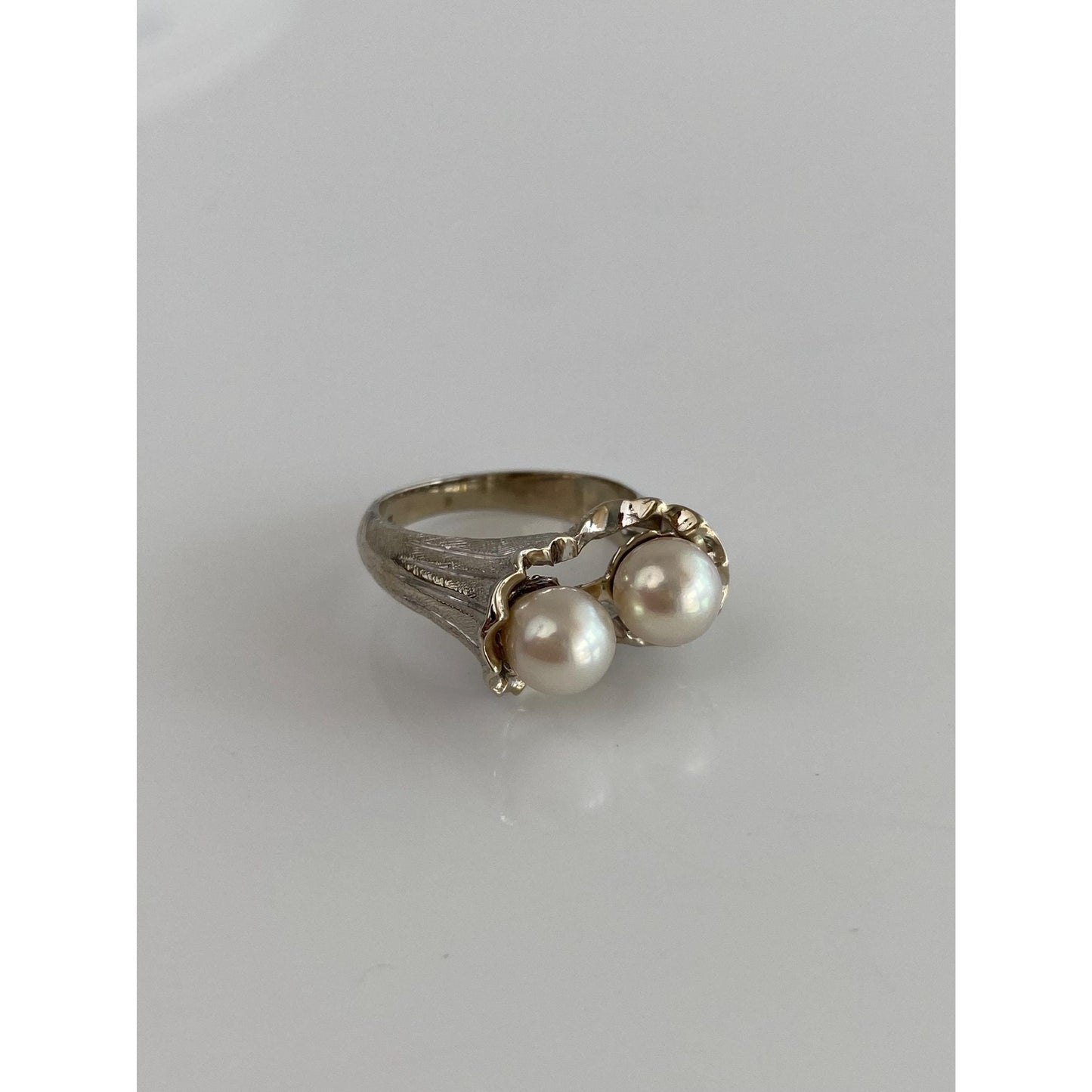 Vintage Solid 14k White Gold Diamond Pearls Ring - Size 4.5