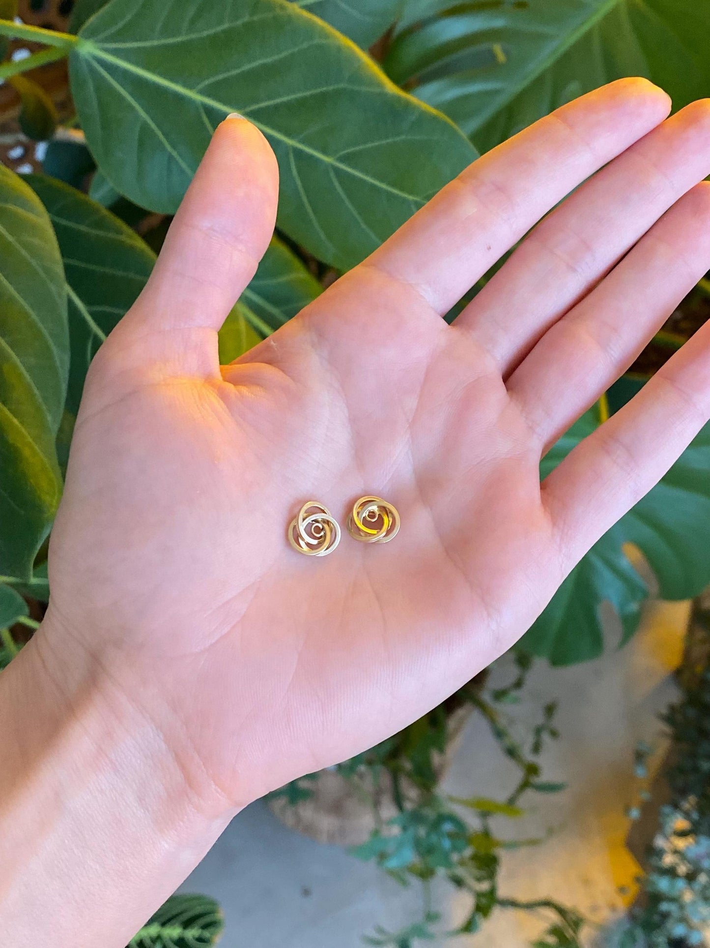 Vintage 14k Yellow Gold Knot Earring Jackets