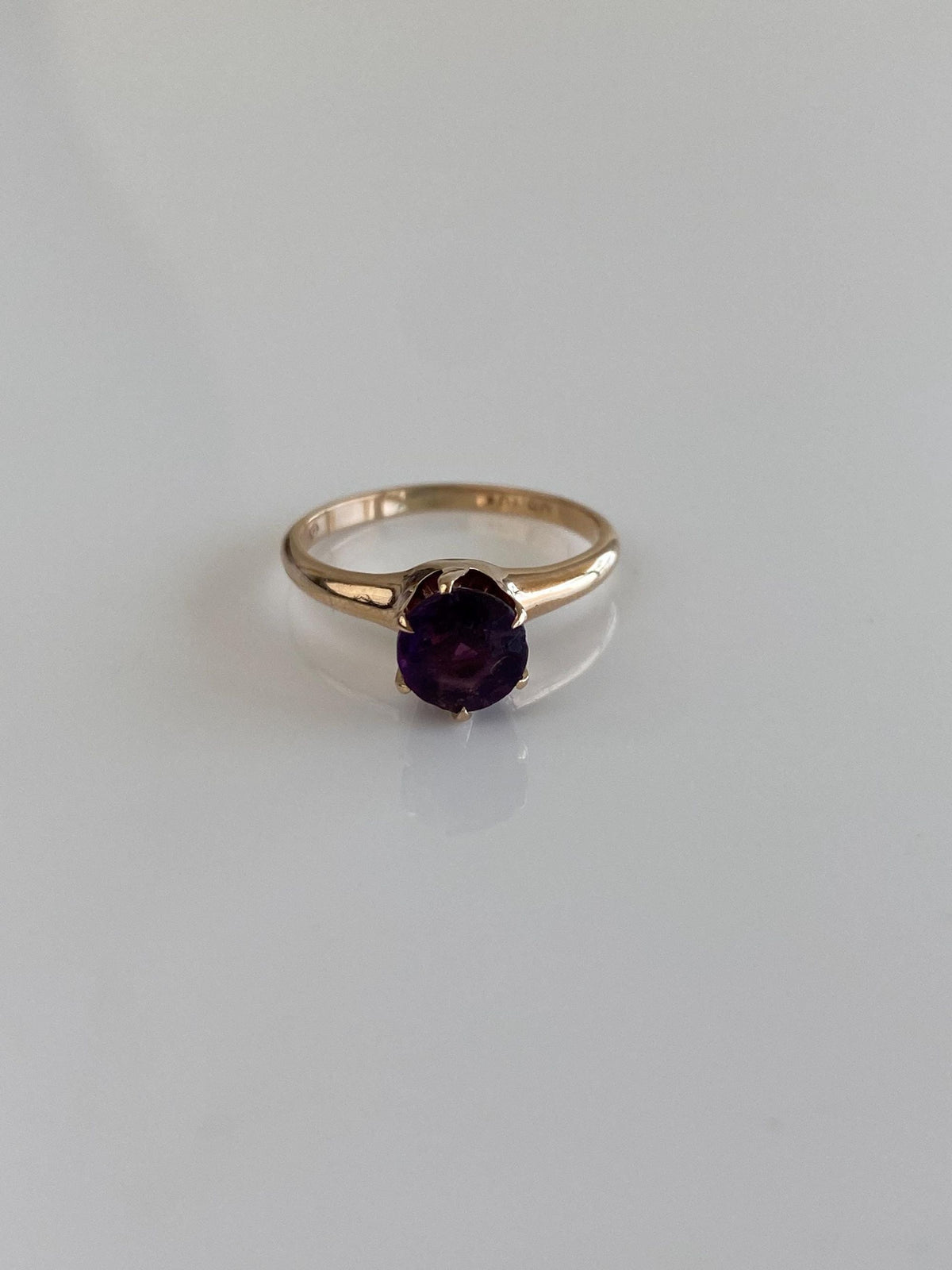 Vintage Solid 10k Yellow Gold Amethyst Ring - Size 5.25