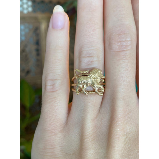 Vintage Solid 14k Yellow Gold Lion Ring Band - Size 5.5