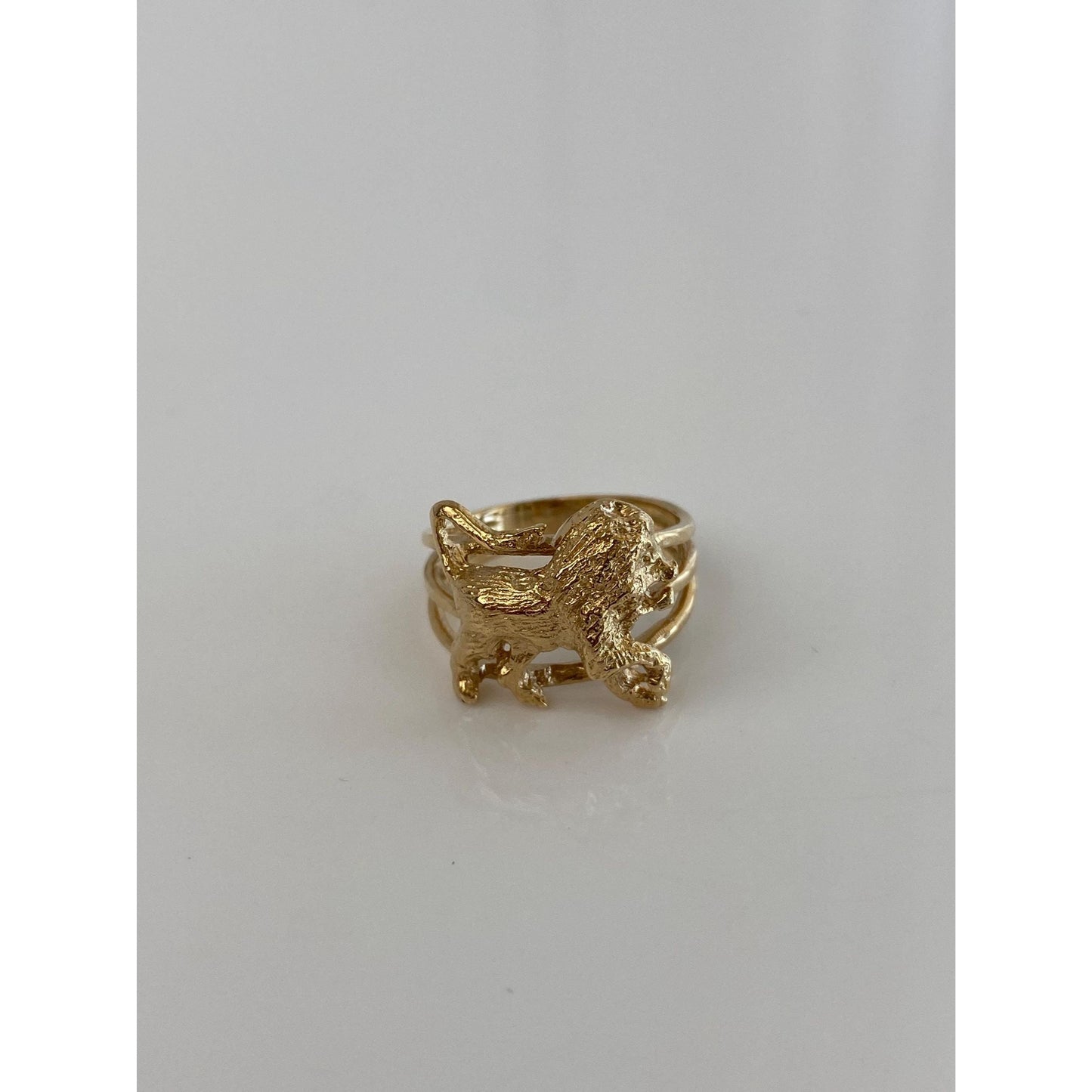 Vintage Solid 14k Yellow Gold Lion Ring Band - Size 5.5