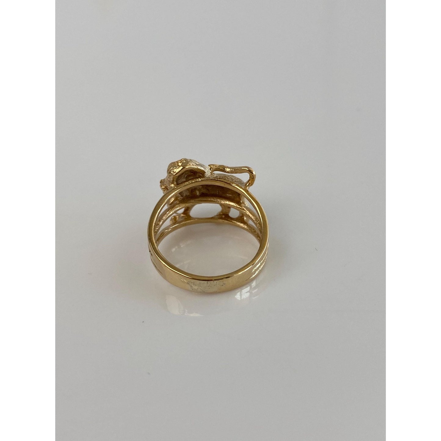Vintage Solid 14k Yellow Gold Lion Ring Band - Size 5.5