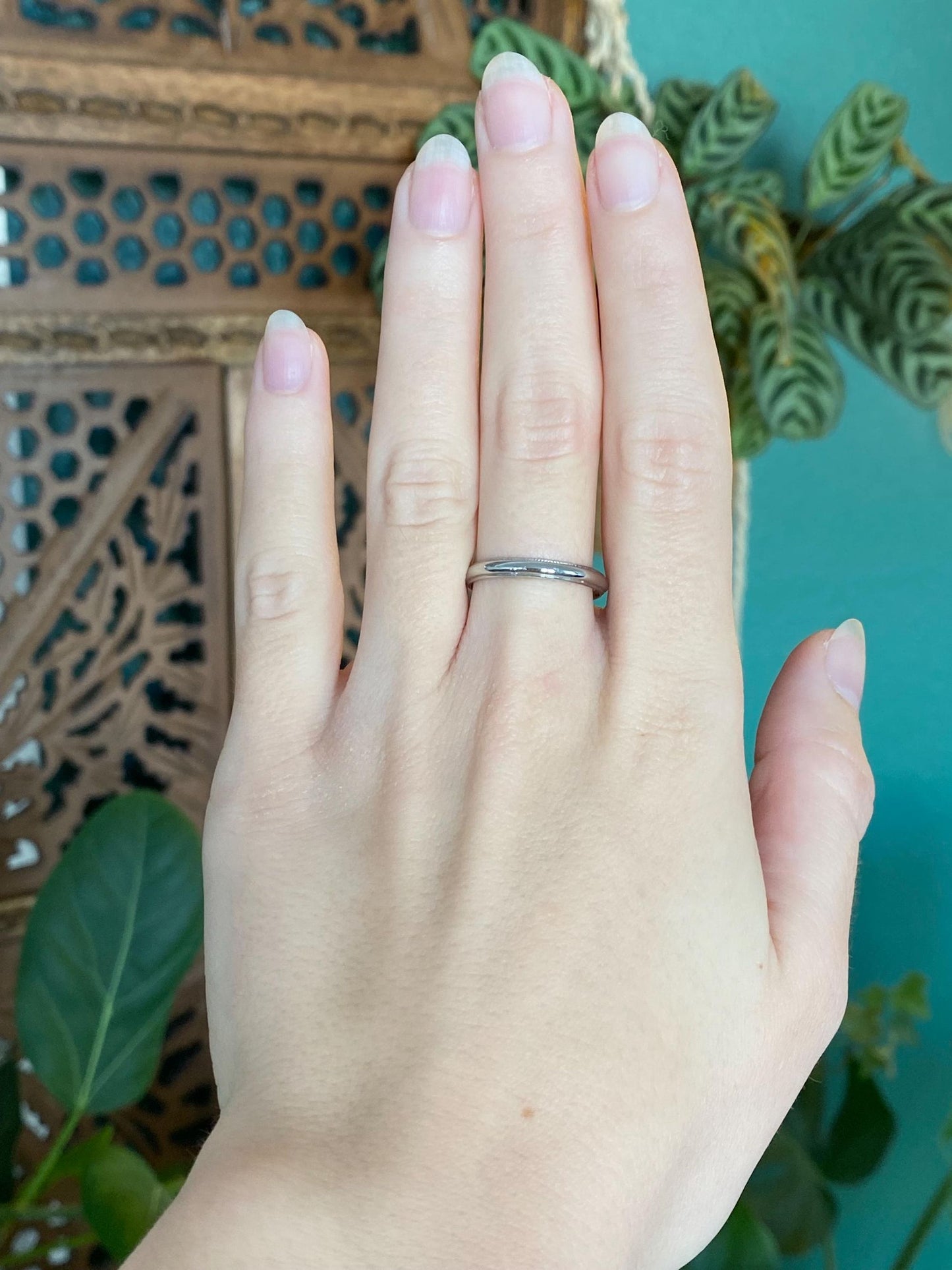 Vintage Solid 18k White Gold Miligrain Ring Band - Size 8.25