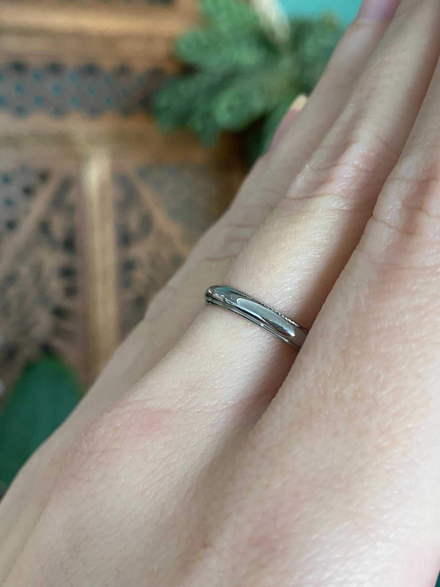 Vintage Solid 18k White Gold Miligrain Ring Band - Size 8.25